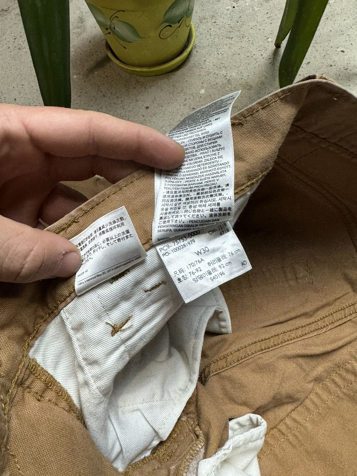 Levi's × Vintage Vintage Y2K Levi’s Workwear Cargo Active Pants Size US 30 / EU 46 - 8 Thumbnail