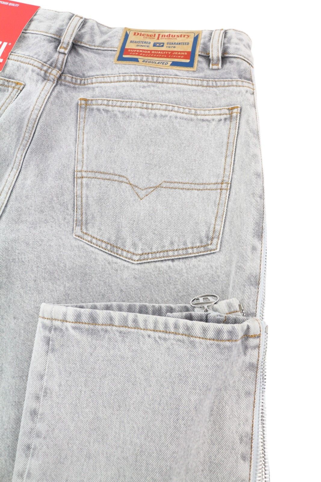 Diesel 1955-FS2 007F8 W32/L34 Side Zip Regular Straight 85389 Size US 32 / EU 48 - 7 Thumbnail