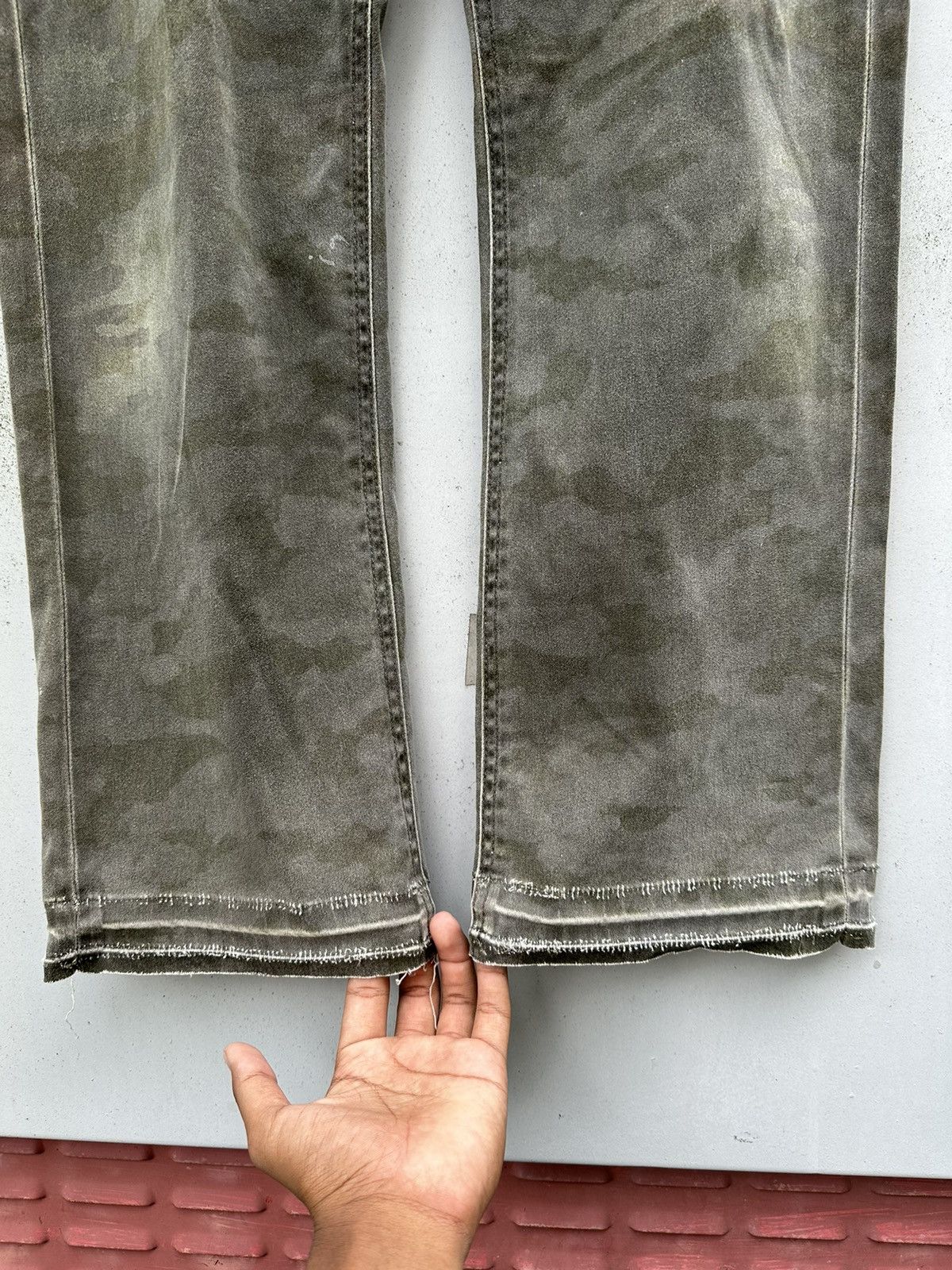 Vintage 👹Vintage THRASHED Carters Camo Jeans Size US 30 / EU 46 - 9 Thumbnail