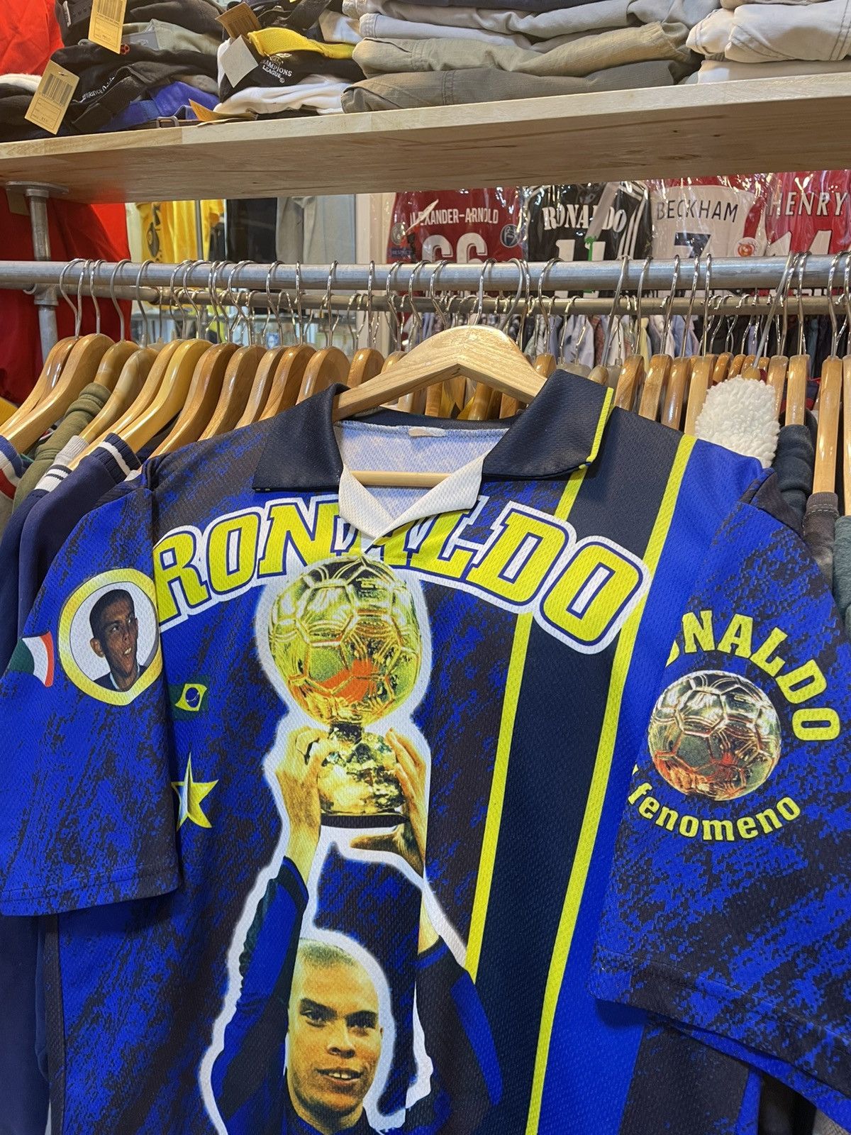 Other Vintage Inter Milan RONALDO Jersey Size US M / EU 48-50 / 2 - 2 Thumbnail