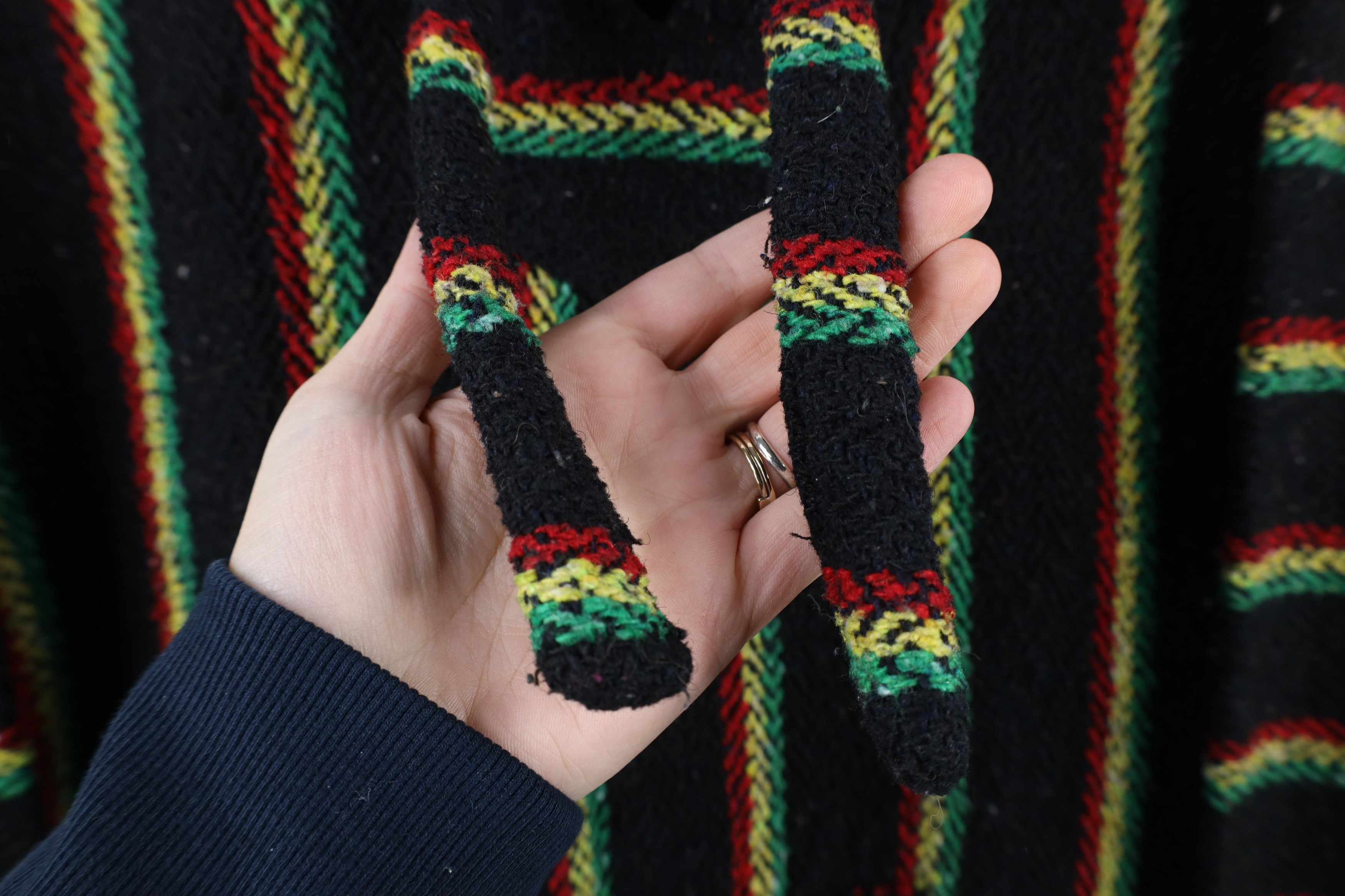 Vintage Vintage 90s Y2K Streetwear Striped Knit Drug Rug Hoodie Size US S / EU 44-46 / 1 - 4 Thumbnail