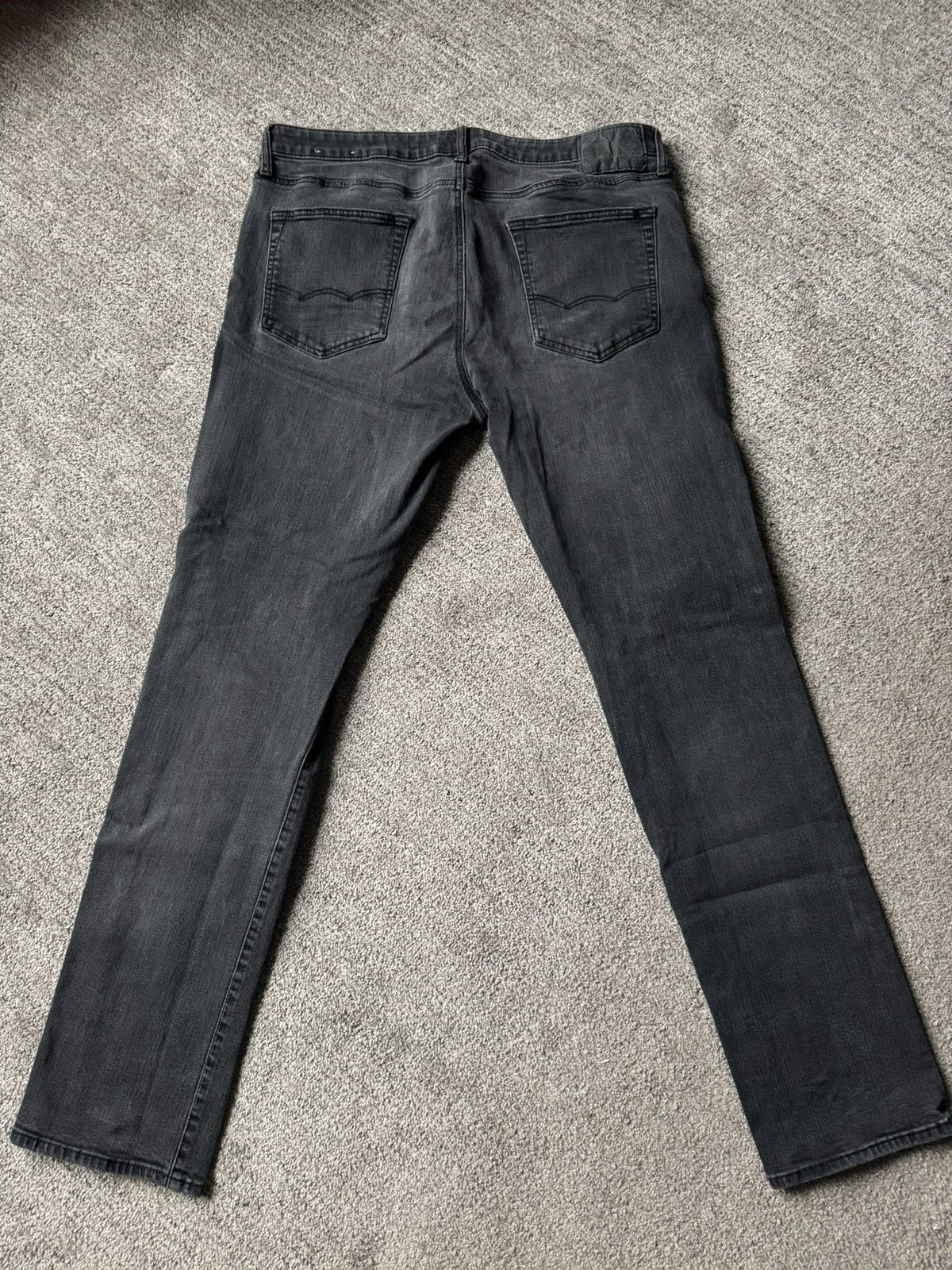 American Eagle Outfitters TALL GUYS!! Pre-Distressed Black Wash Jeans Size US 36 / EU 52 - 4 Thumbnail
