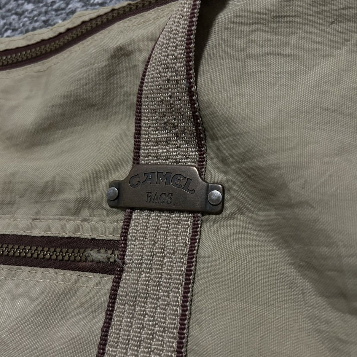 Camel × Leather × Vintage Big Camel Travel Bags vintage 90's bag Size ONE SIZE - 5 Thumbnail