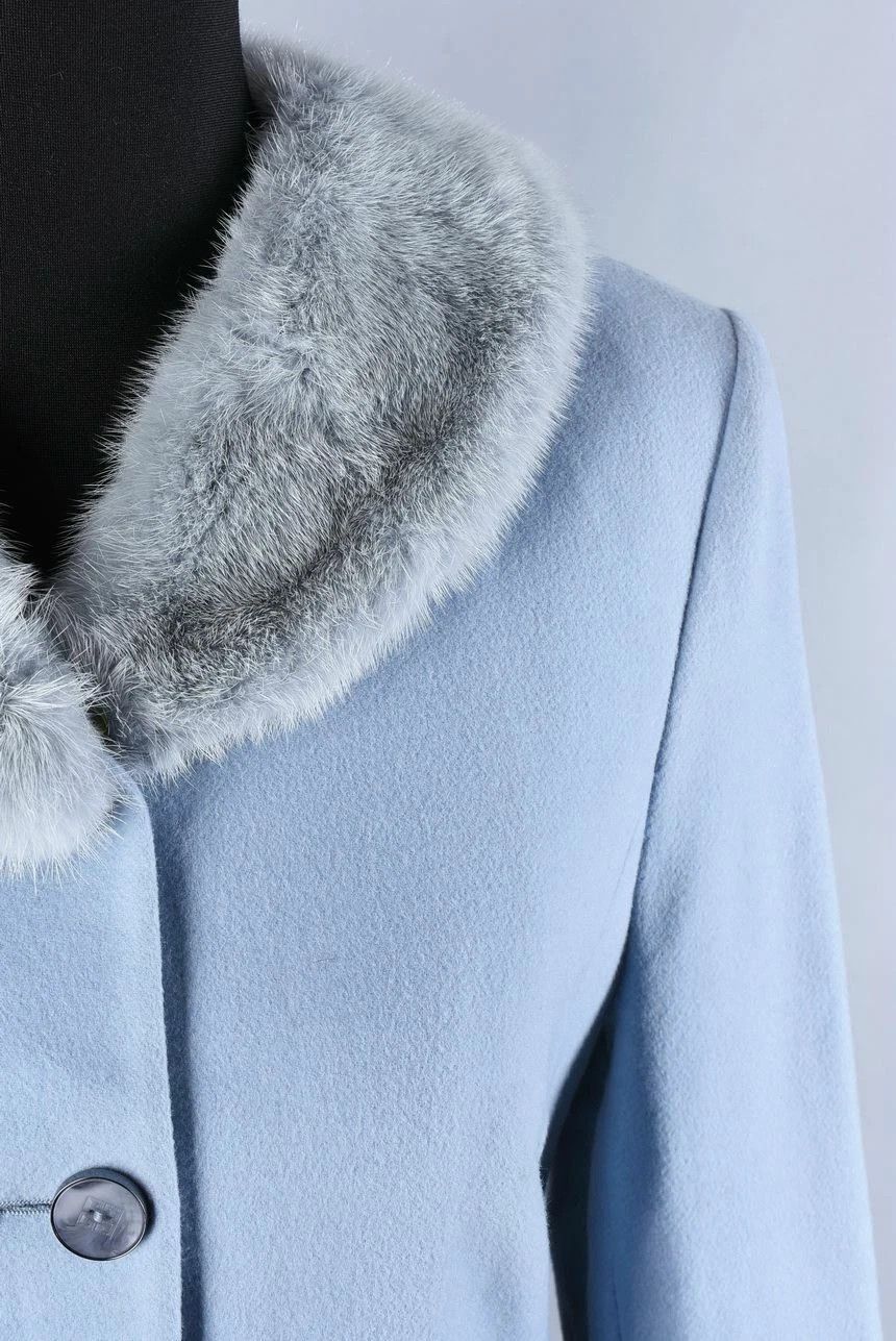 Givenchy Women's Selection de Givenchy Blue Fur Collar Skirt Suit Size M / US 6-8 / IT 42-44 - 3 Thumbnail