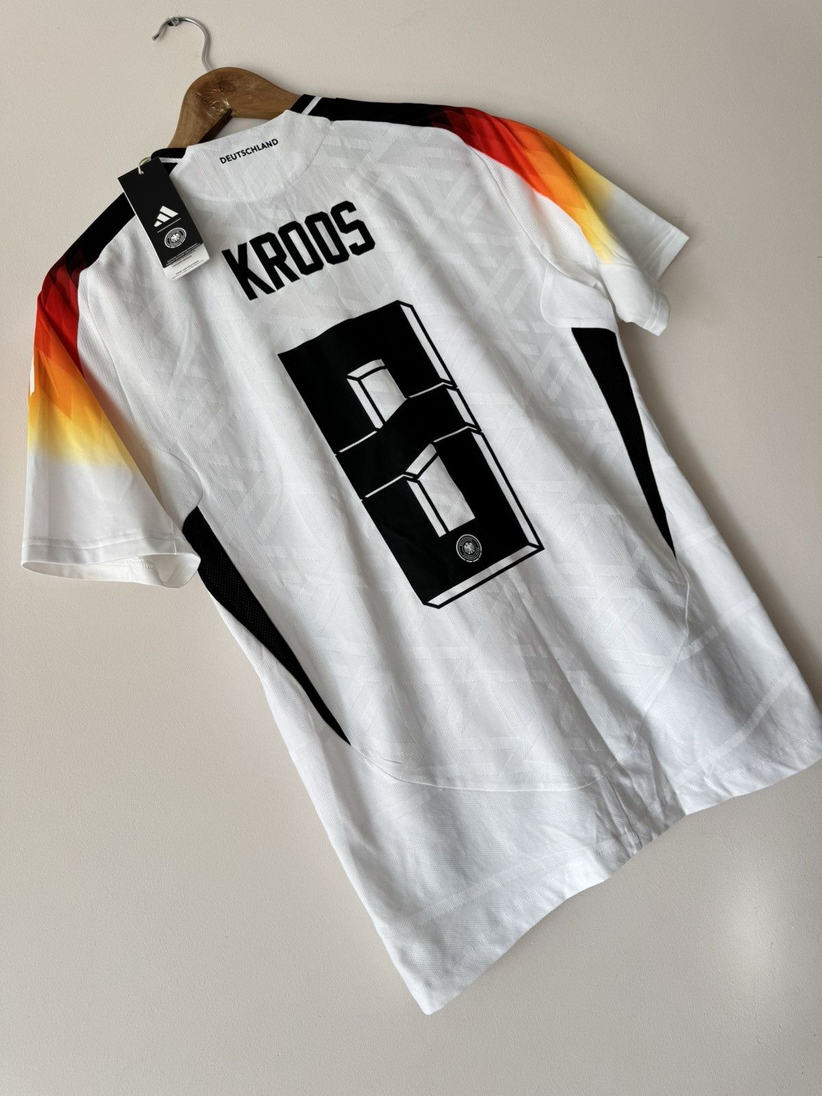 Adidas Kroos #8 Germany 2023-2024 Player Issue Home Soccer Jersey Size US M / EU 48-50 / 2 - 8 Thumbnail