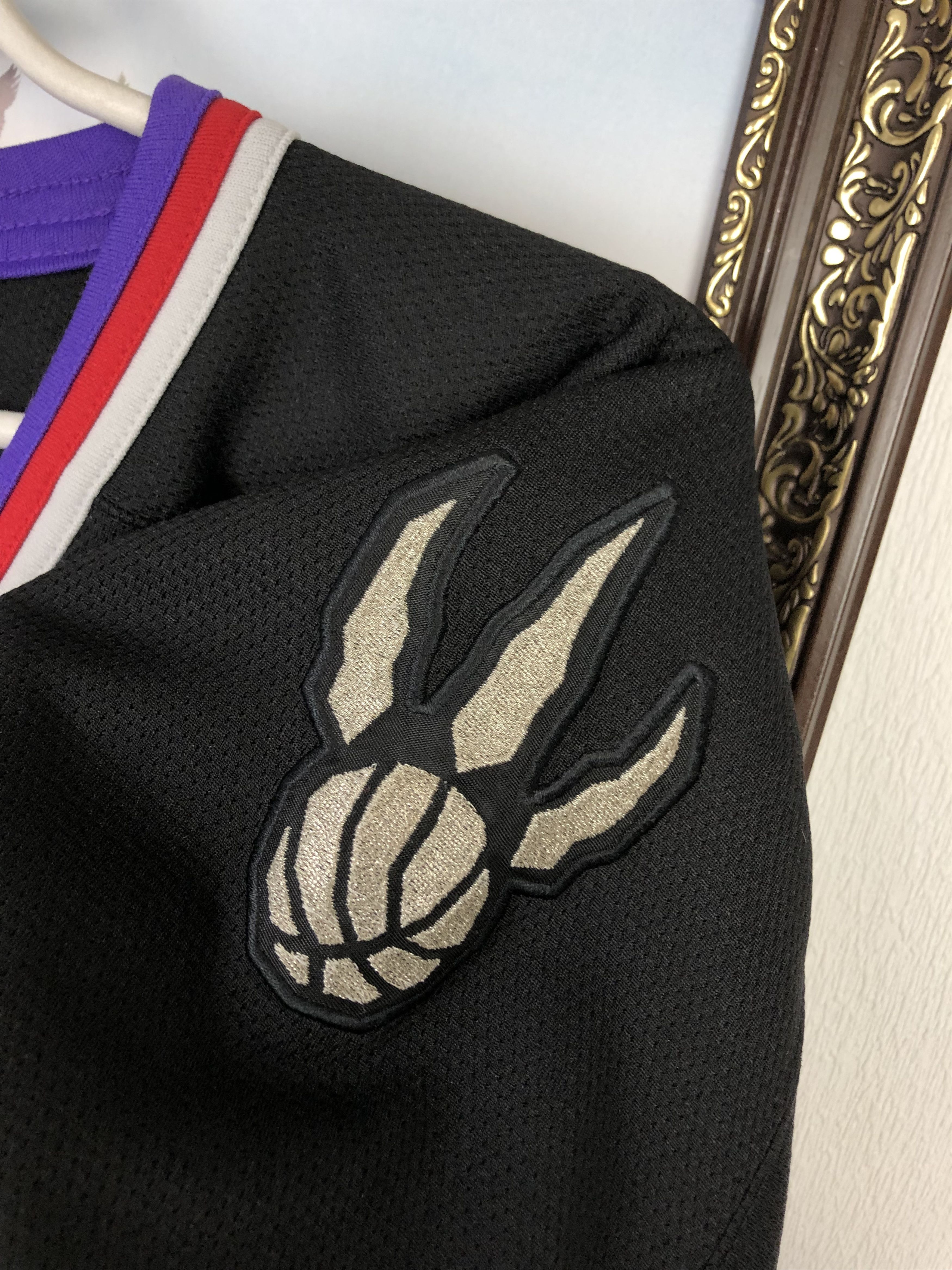 Nike Vintage Nike Toronto Raptors Hockey Jersey NBA Long Sleeve Size US XXL / EU 58 / 5 - 6 Thumbnail