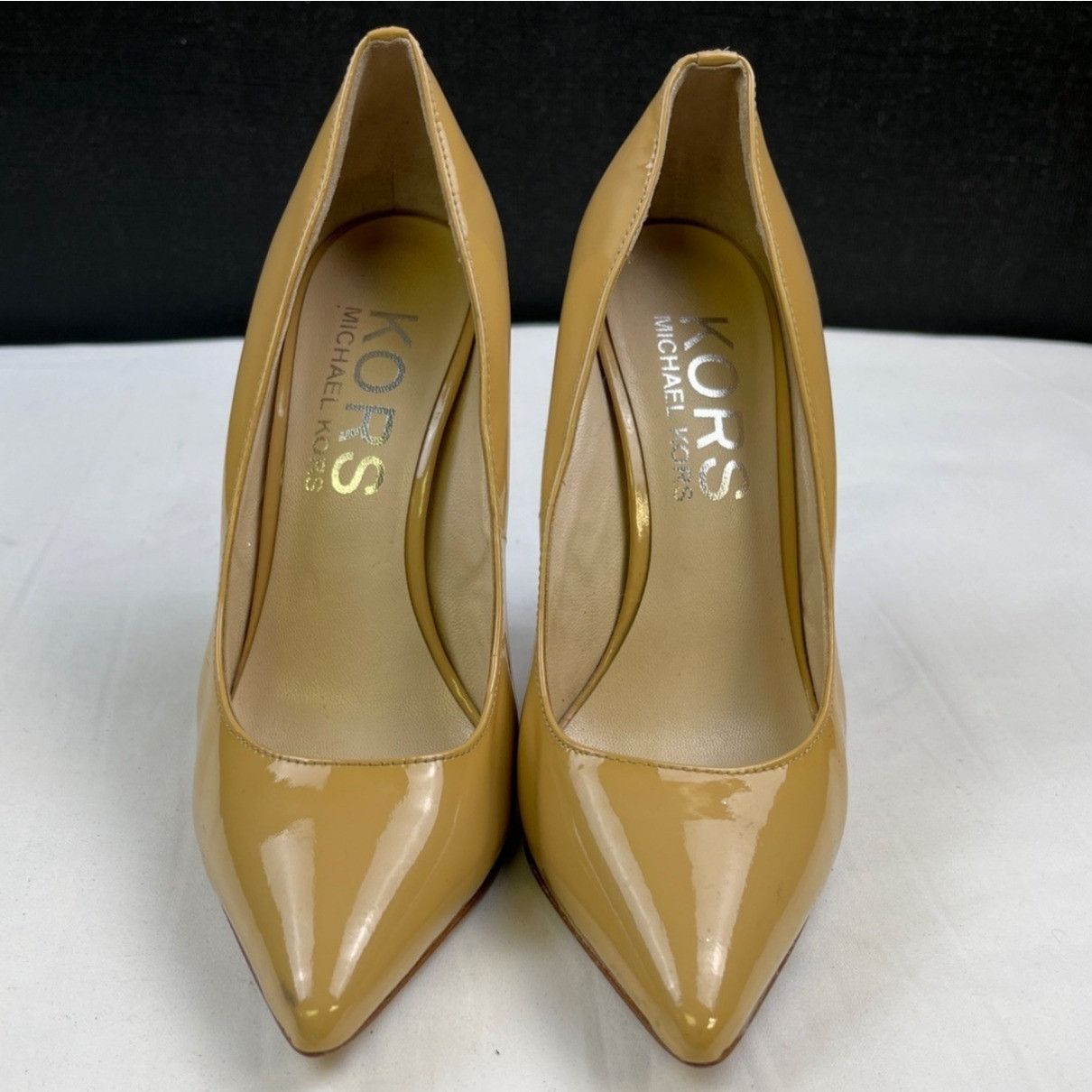 Michael Kors Michael Kors Women's Beige Leather Shoes/Heels Sz 6.5M SKU 4 Size US 6.5 / IT 36.5 - 1 Thumbnail