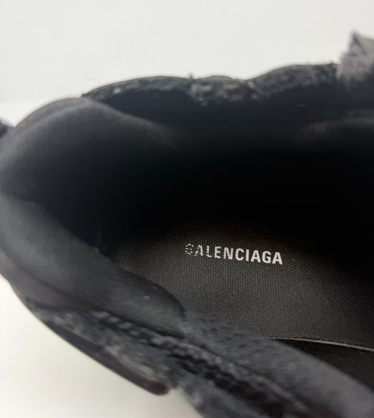 Balenciaga Balenciaga Runner Sneaker Matte Black Size US 12 / EU 45 - 8 Thumbnail