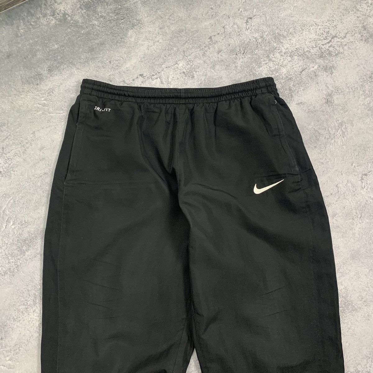 Nike Vintage Y2K Nike Nylon Sweatpants Black Joggers Swoosh Logo Size US 34 / EU 50 - 2 Thumbnail