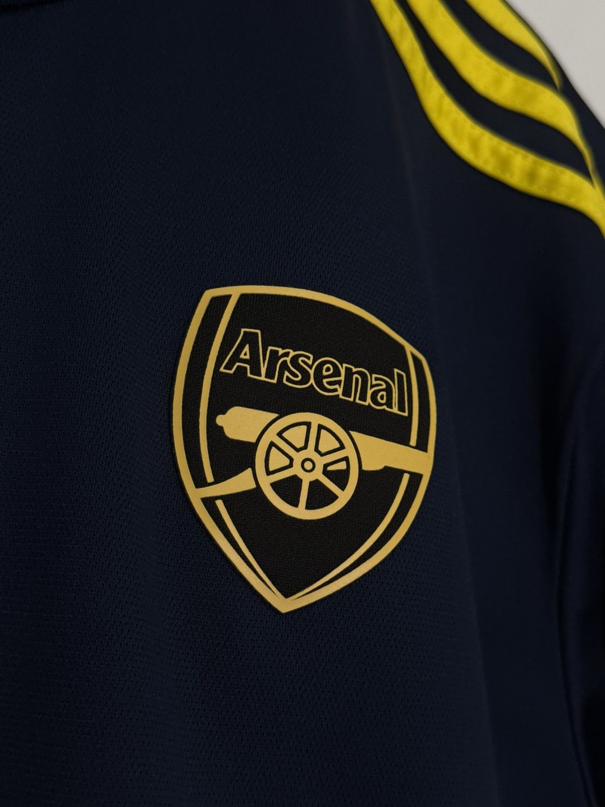 Adidas Adidas Arsenal London 2019/20 3rd Football Shirt Size US M / EU 48-50 / 2 - 6 Thumbnail