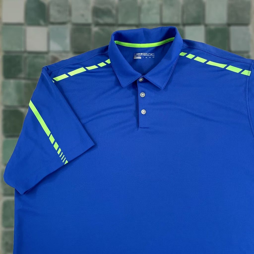 Nike Nike Golf Dri-FIT Graphic Polo Shirts Men 2XL Blue Short Sleeve Polo Shirts Mens Nike Golf Dri-FIT Polo 2XL Blue Size US XXL / EU 58 / 5 - 1 Thumbnail