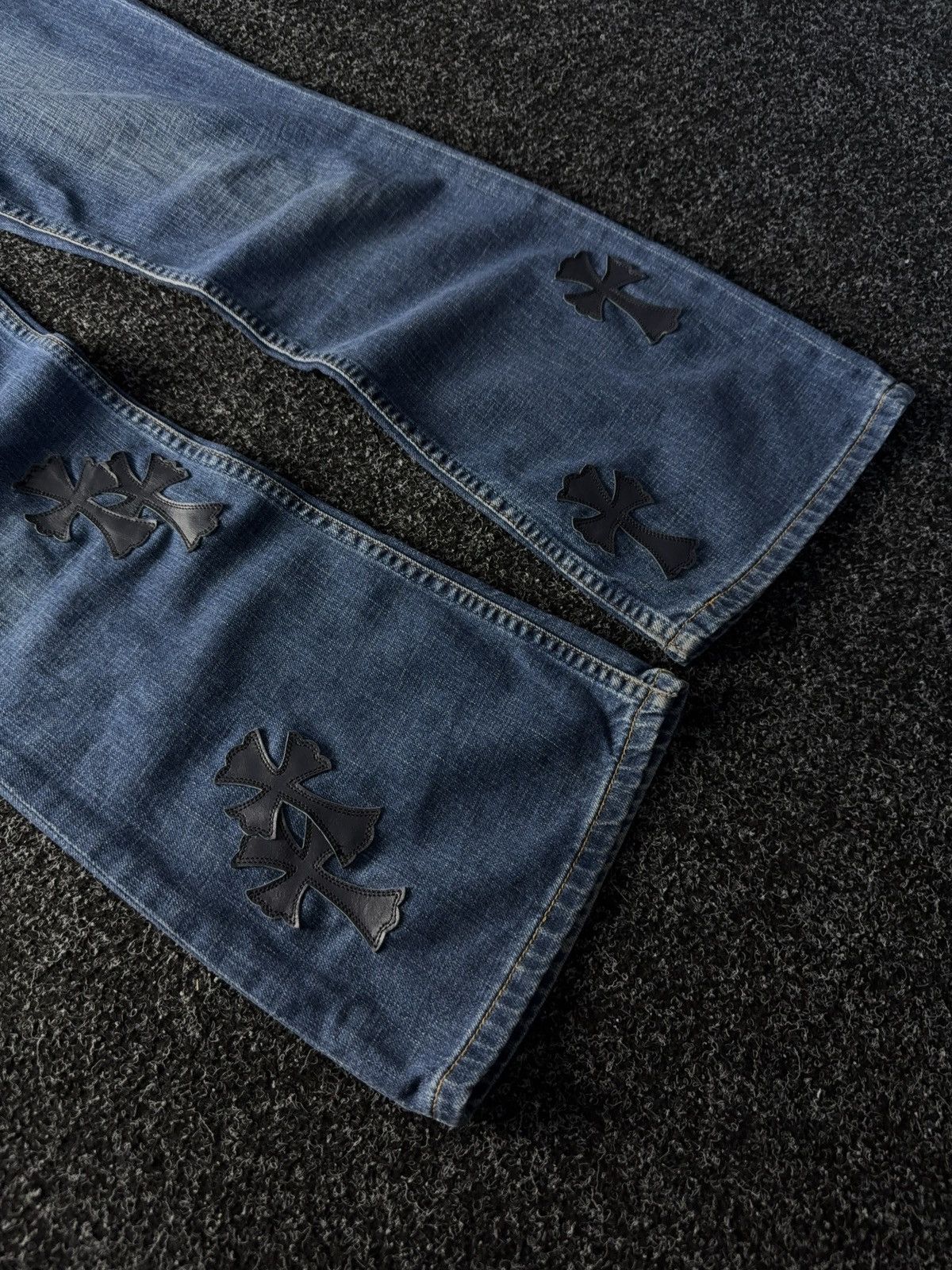 Designer × Japanese Brand × Levi's 🔥Levi’s Flared Chrome Hearts Style Cross Denim jeans Size 30" / US 8 / IT 44 - 3 Thumbnail