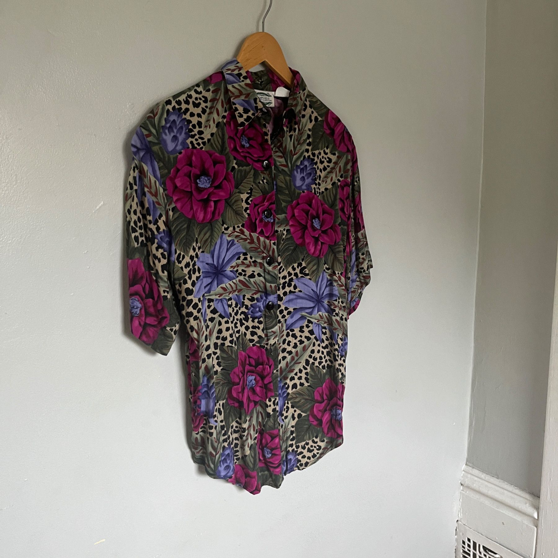 Designer Vintage Separate Issue Short-Sleeve Shirt Size Small Size US S / EU 44-46 / 1 - 6 Thumbnail