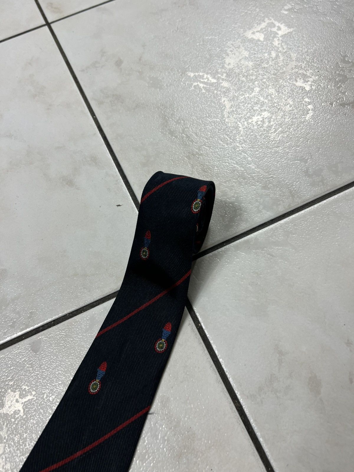 Gucci Vintage Gucci Italy silk tie striped navy red logo GG Size ONE SIZE - 5 Thumbnail