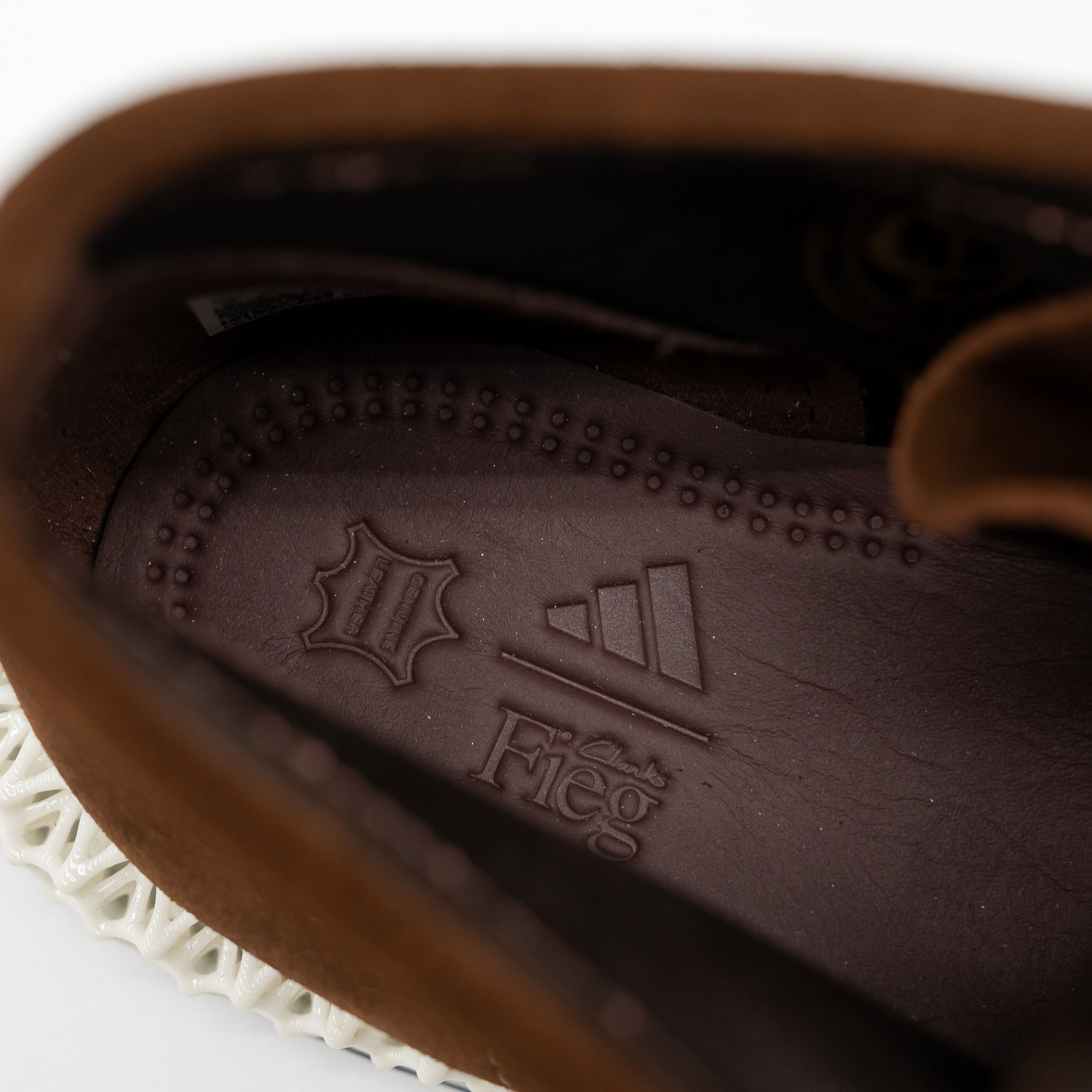 Adidas × Clarks × Kith Kith adidas Clarcks Wallabee 4D Signed by Ronnie Fieg Size US 9 / EU 42 - 12 Thumbnail