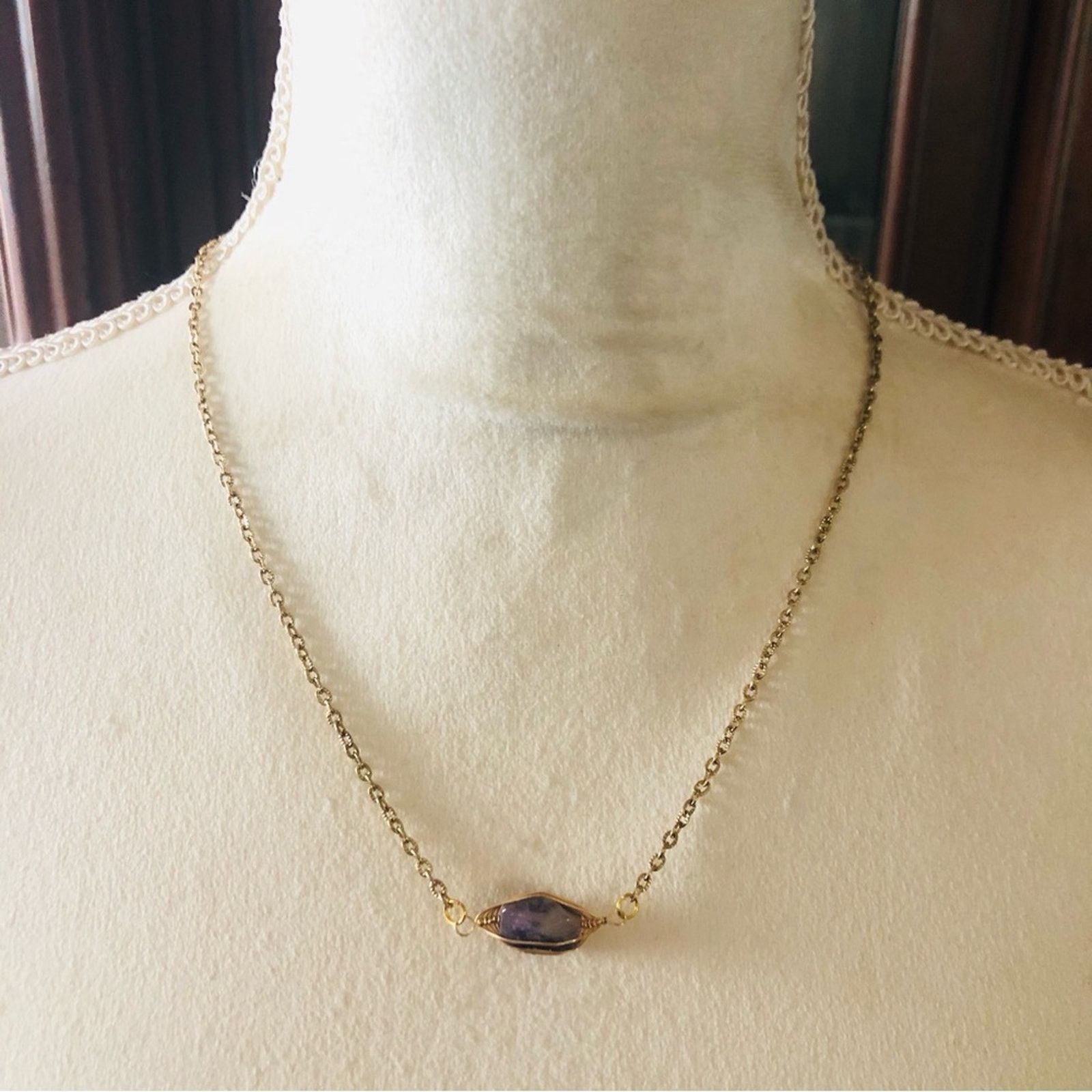 Handmade Handcrafted gold wire cage genuine amethyst stone necklace Size ONE SIZE - 4 Thumbnail
