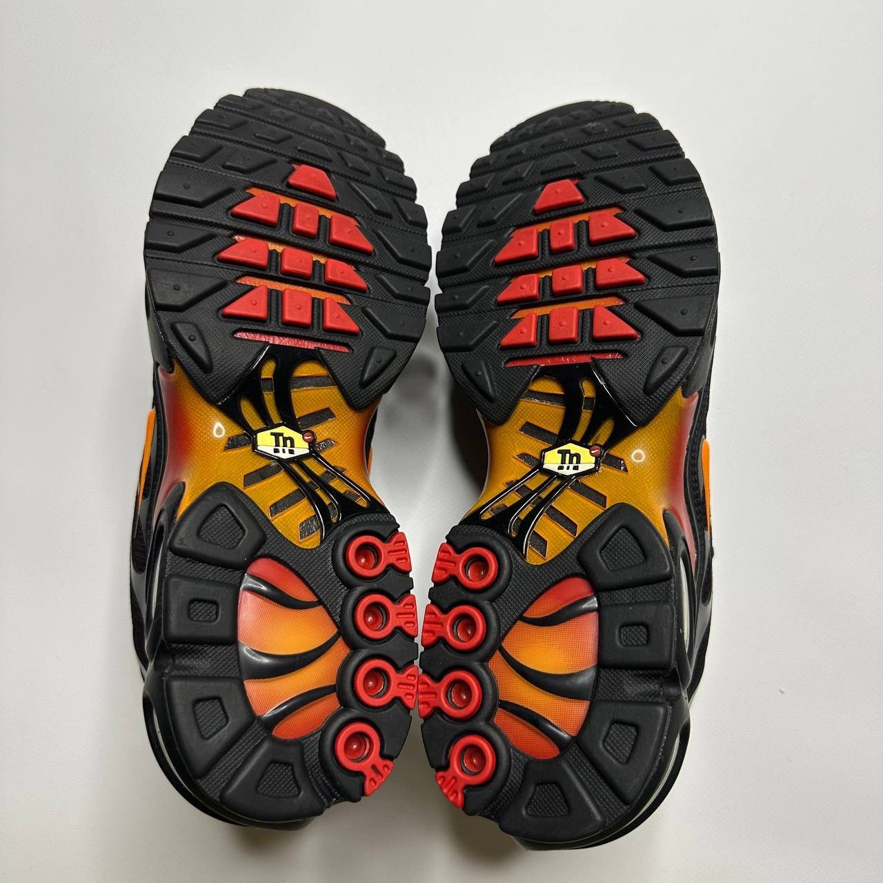 Nike Nike Air Max Plus TN Magma Orange Pack Size US 9.5 / EU 42-43 - 5 Thumbnail