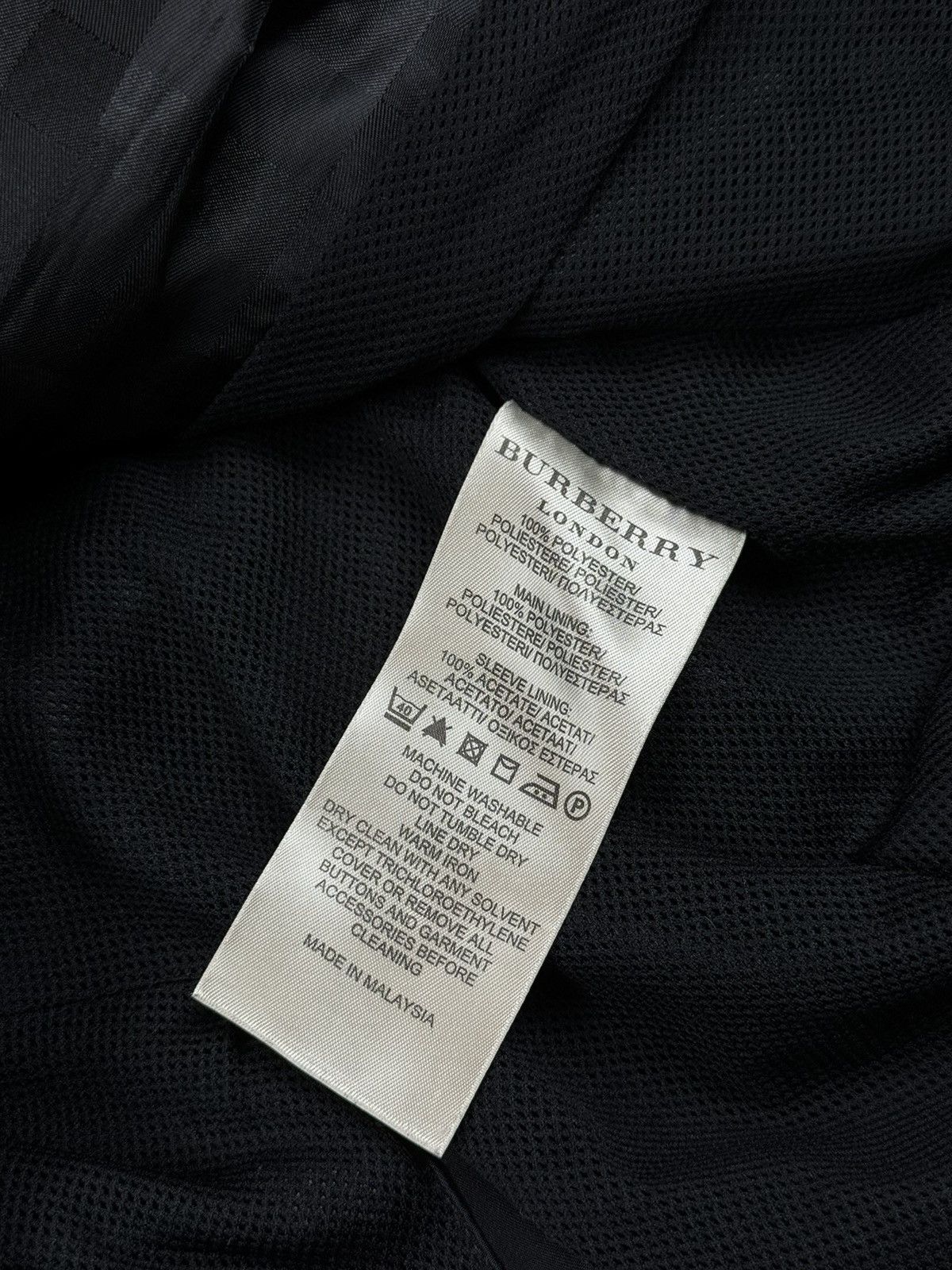 Burberry Vintage trench coat Burberry original luxury streetwear item Size XS / US 0-2 / IT 36-38 - 3 Thumbnail