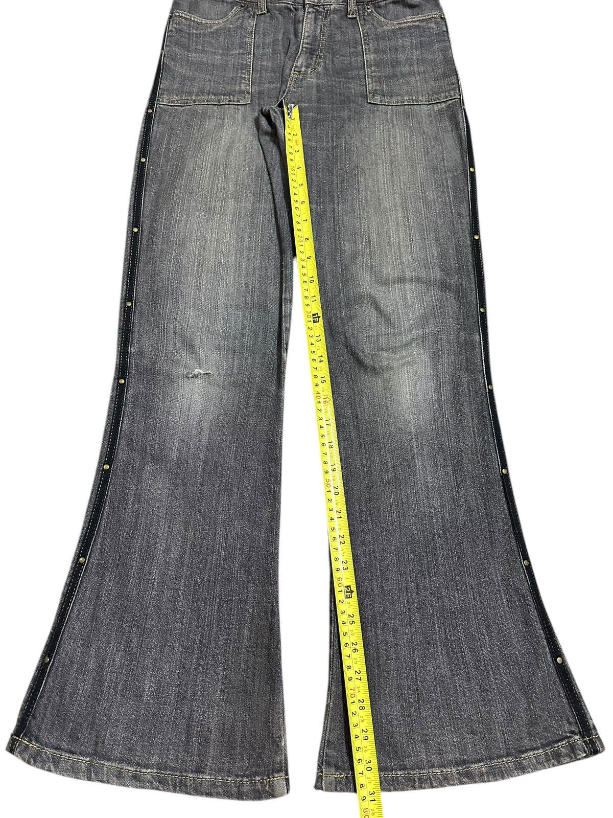 Japanese Brand Vintage Japanese Brand Faded Wash Style Flare Jeans Size US 28 / EU 44 - 13 Thumbnail