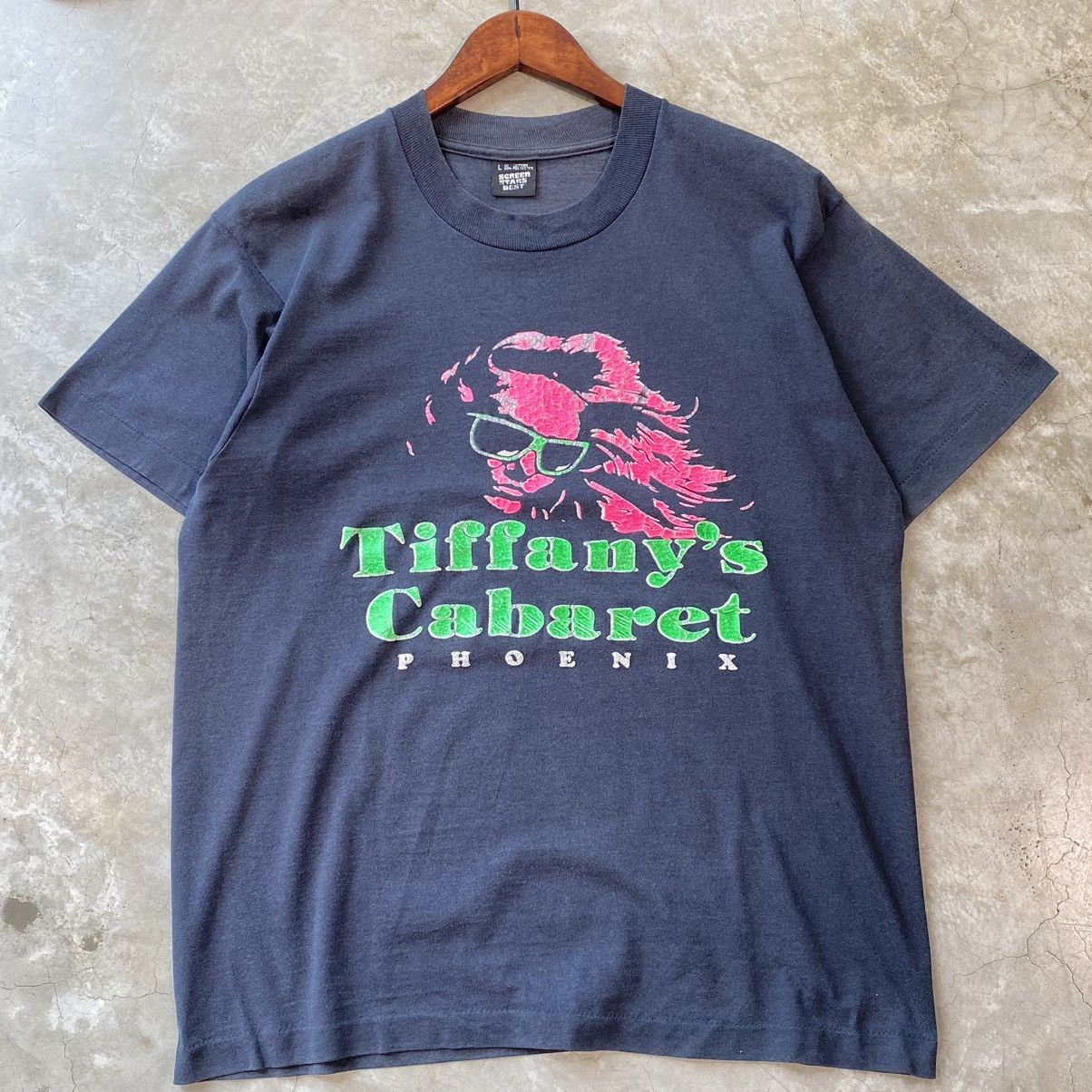 Vintage Vintage 90s Tiffany’s Cabaret Strip Club Tee Size US L / EU 52-54 / 3 - 2 Thumbnail