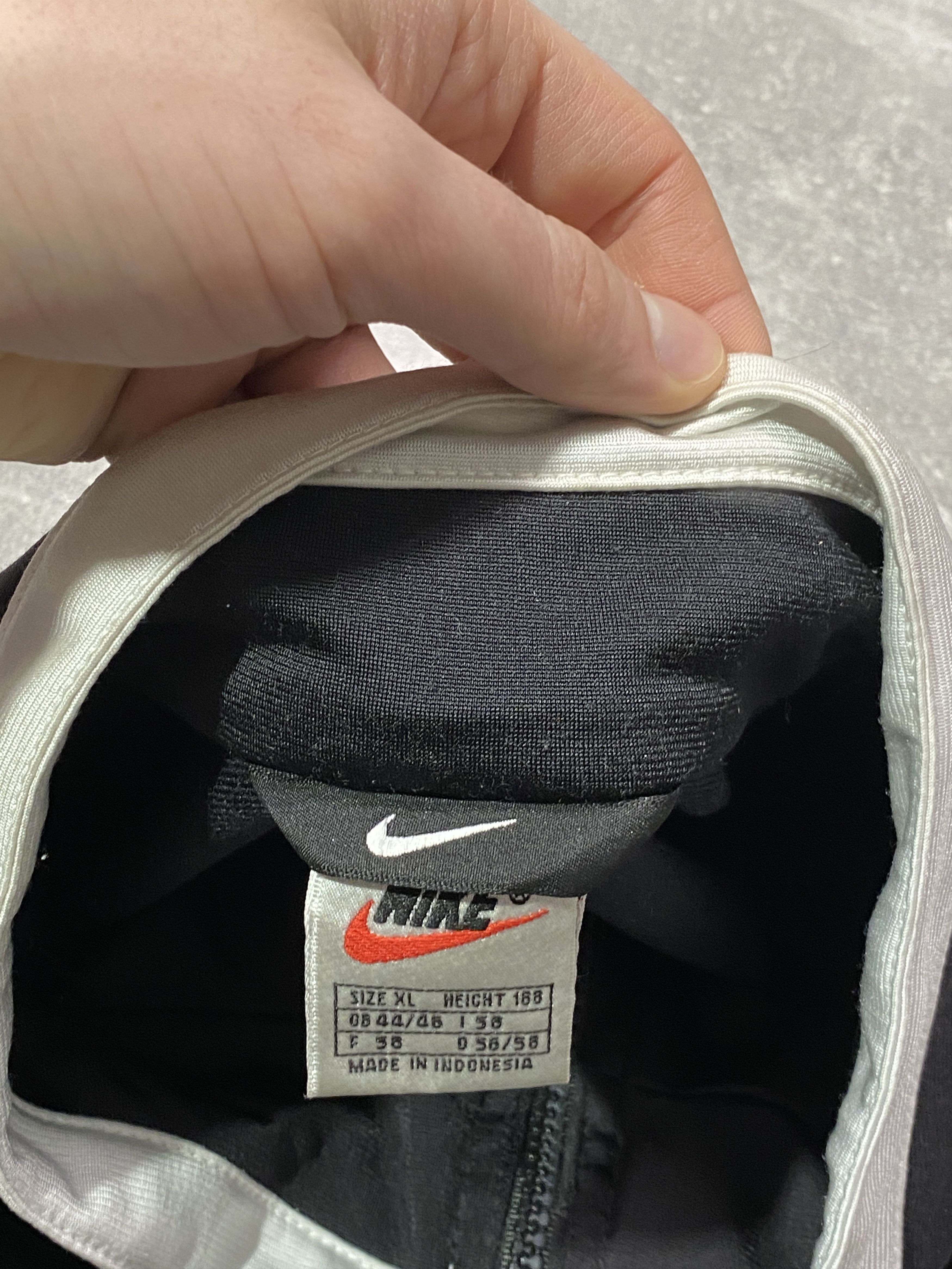 Nike Vintage 90s Nike Big Logo Zip Jacket Red Tags Size US XL / EU 56 / 4 - 6 Thumbnail