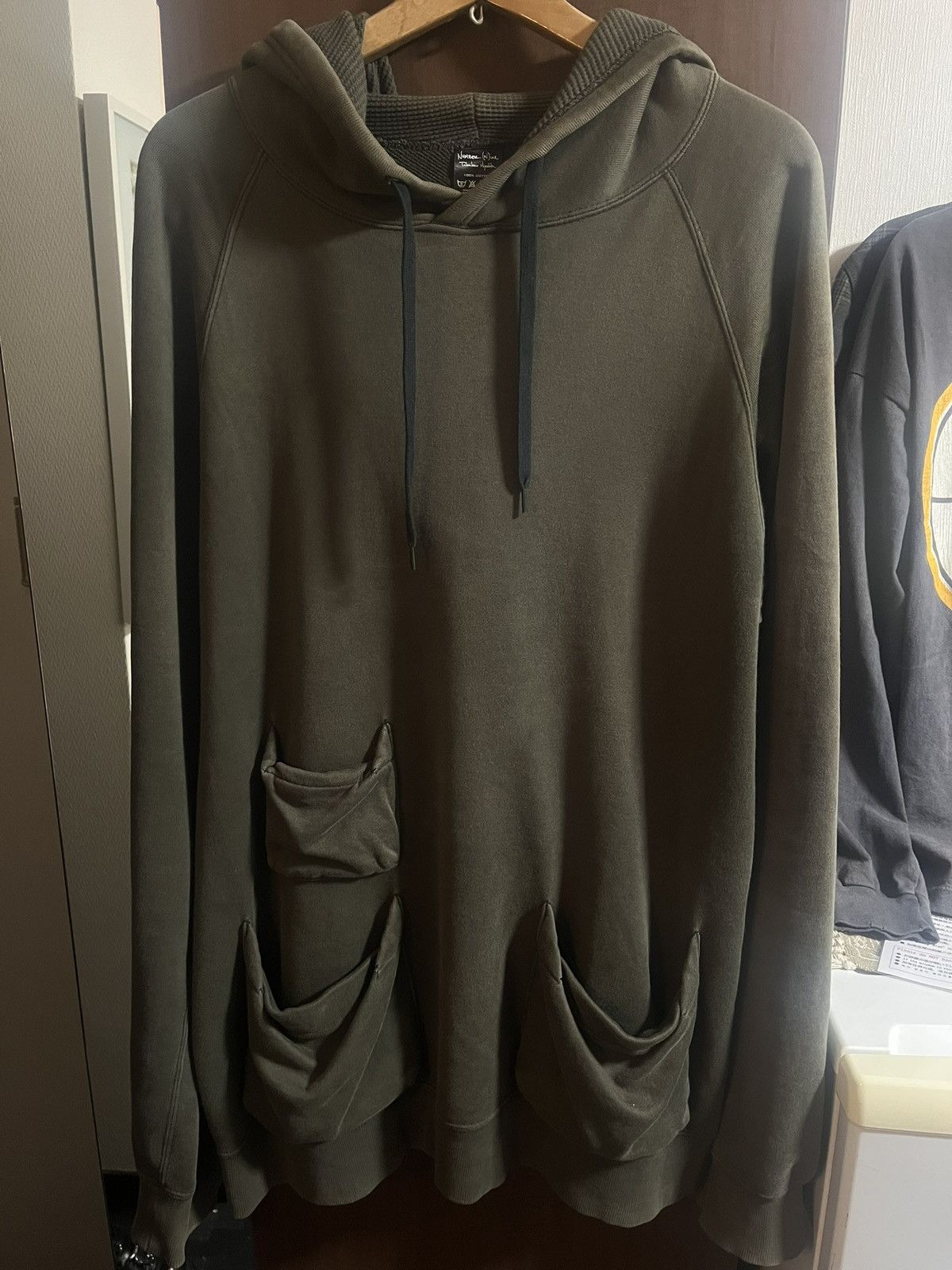Number (N)ine NUMBER (N)INE 06aw noir Pocket hoodie (Takahiro miyashita) Size US L / EU 52-54 / 3 - 1 Thumbnail