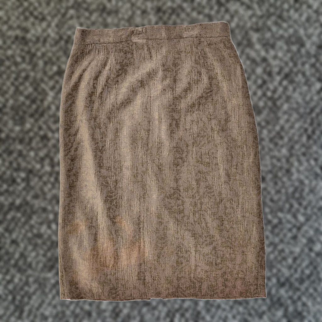 Les Copains VINTAGE LES COPAINS Womens Skirt IT 46 Large W32 Grey Viscose ZU14 - Designer, Regular Fit, Zip, 26in Length, No Pattern, Pencil/ Straight Style Size 36" / US 14 / IT 50 - 1 Thumbnail