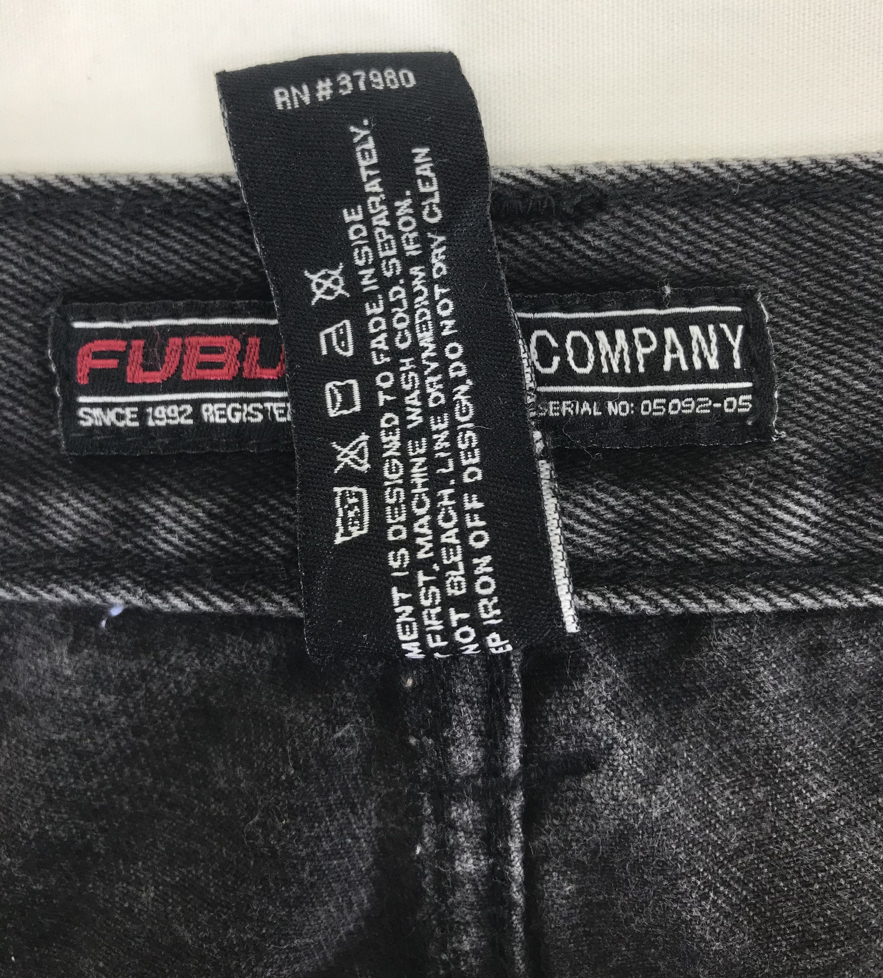 Fubu Vintage Fubu Faded Black Cargo Baggy Jeans Crazy Wide Denim Size US 38 / EU 54 - 16 Thumbnail