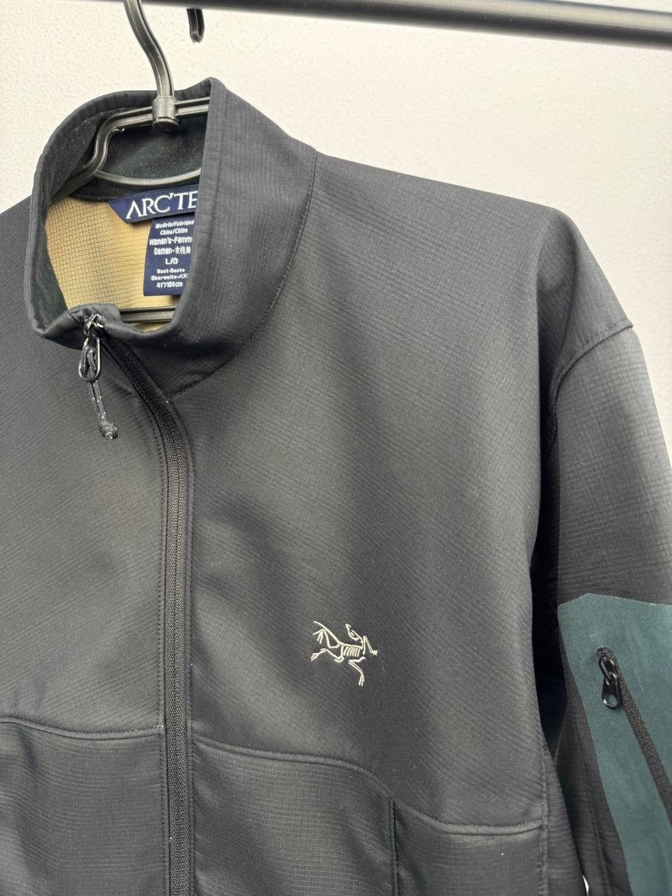 Arc'teryx × Vintage Vintage Arcteryx Shell Jacket Size L / US 10 / IT 46 - 2 Thumbnail