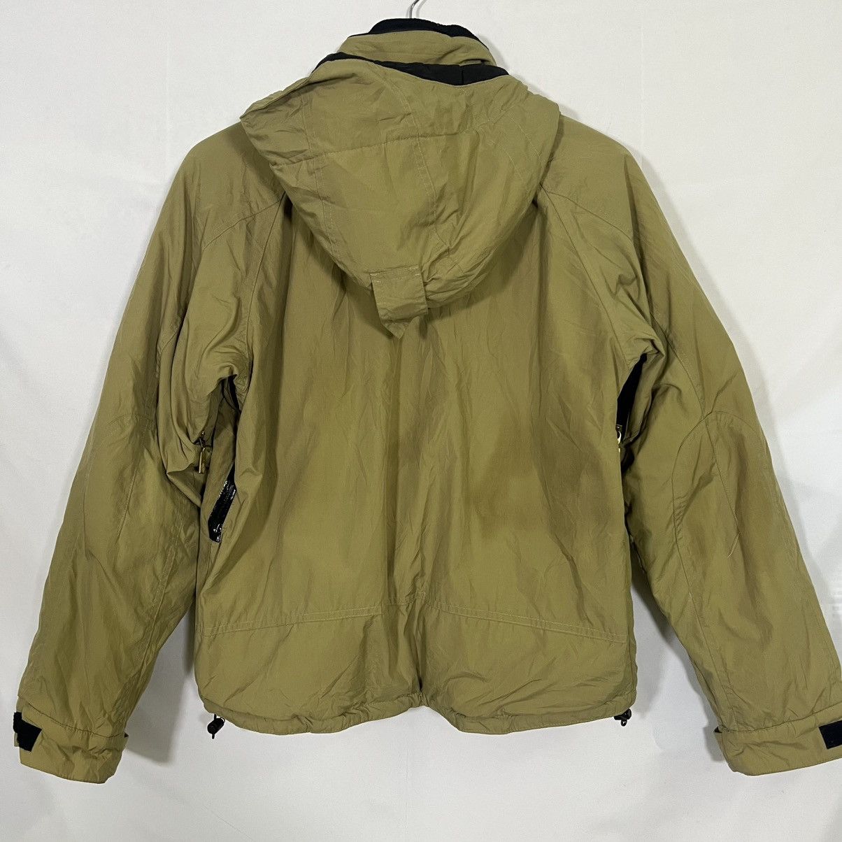 Moncler VINTAGE MONCLER GORPCORE JACKET Size US S / EU 44-46 / 1 - 16 Thumbnail