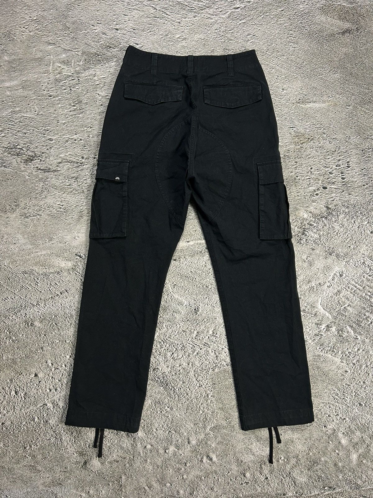 Nike × Vintage Nike SB vintage black cargo pants 2000s Size US 28 / EU 44 - 7 Thumbnail