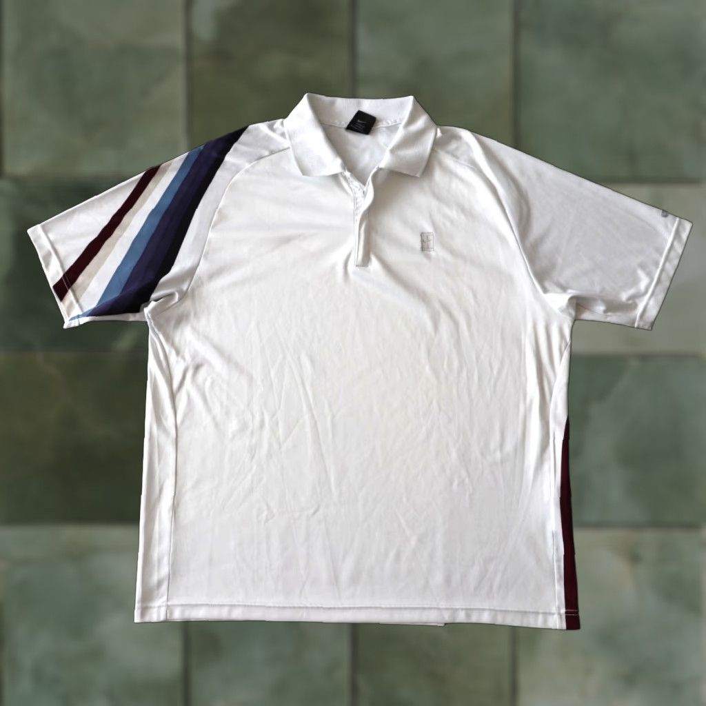 Nike Nike T-Shirt Tee Short Sleeve Shirt Large White Mens 2000s Dry-Fit Tennis Court Logo Half-Zip Collar Vintage Size US L / EU 52-54 / 3 - 1 Thumbnail
