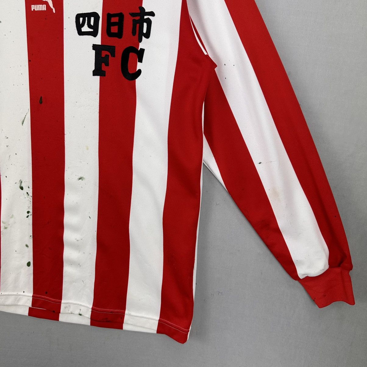 Puma Vintage Puma Jersey Number 77 Red Stripes V-Neck Collar Size US L / EU 52-54 / 3 - 3 Thumbnail