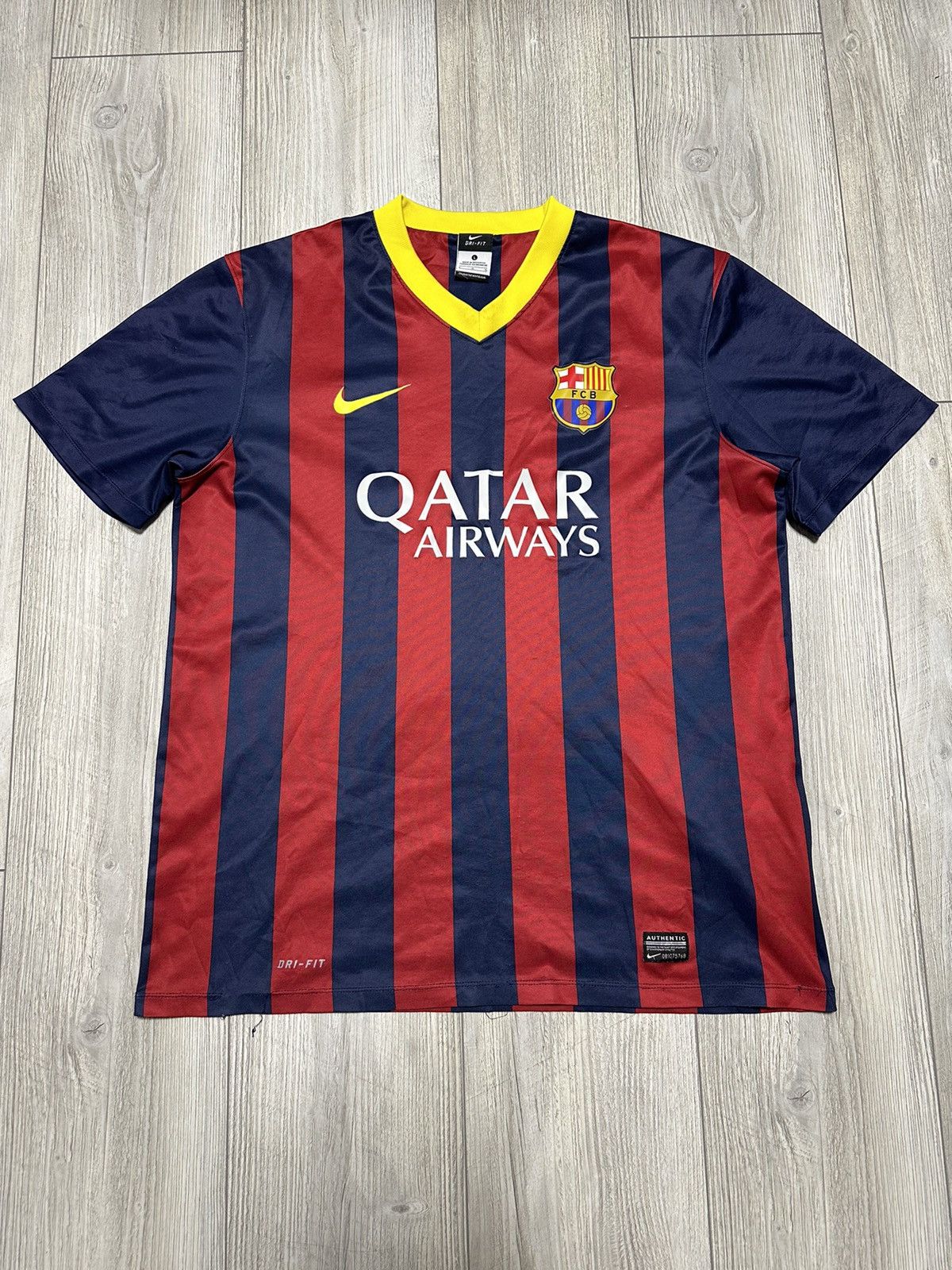 Vintage Nike Barcelona 2013/2014 Jersey Football