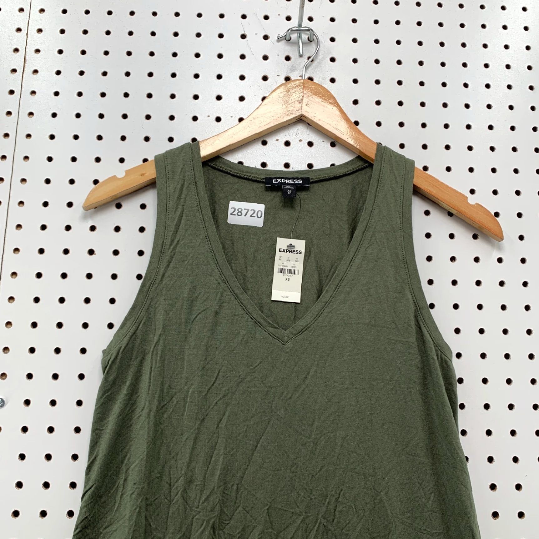 Express VINTAGE Express Blouse Womens V-Neck Sleeveless XS Green Solid Basic NWT Size XS / US 0-2 / IT 36-38 - 4 Thumbnail