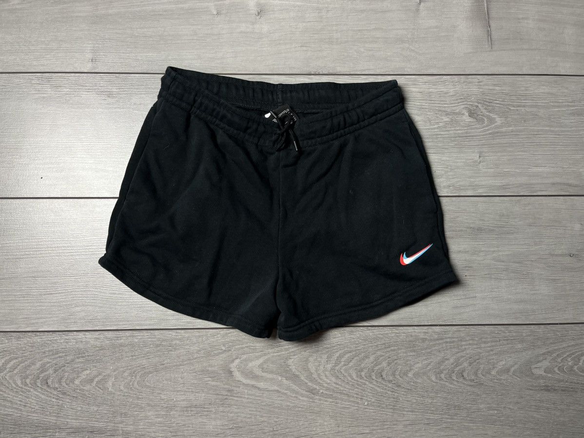 Nike Nike sweat shorts sportswear size Small Size US 30 / EU 46 - 1 Thumbnail