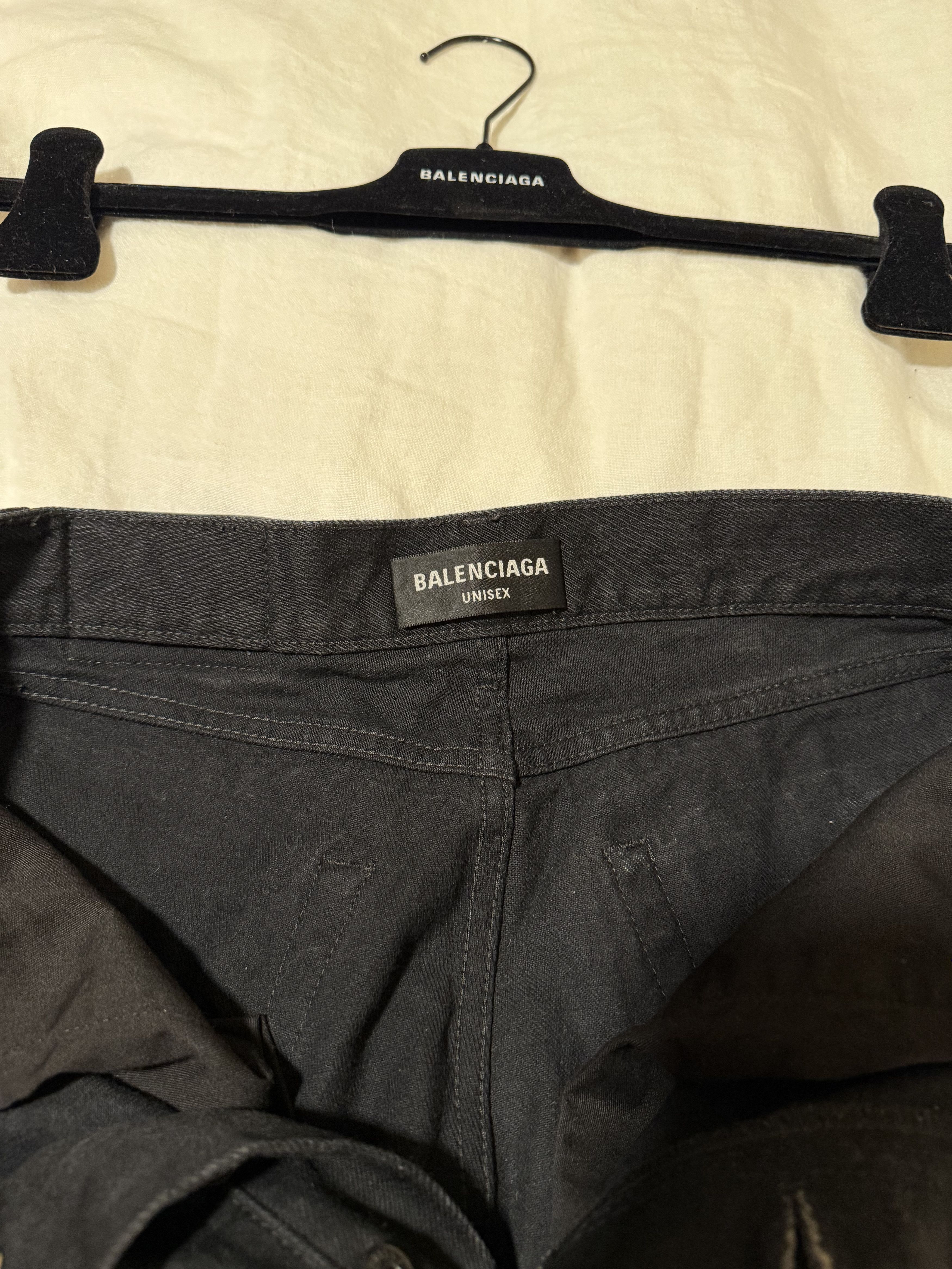 Balenciaga Balenciaga FW22 Rubber heel bite jeans Size US 30 / EU 46 - 7 Thumbnail