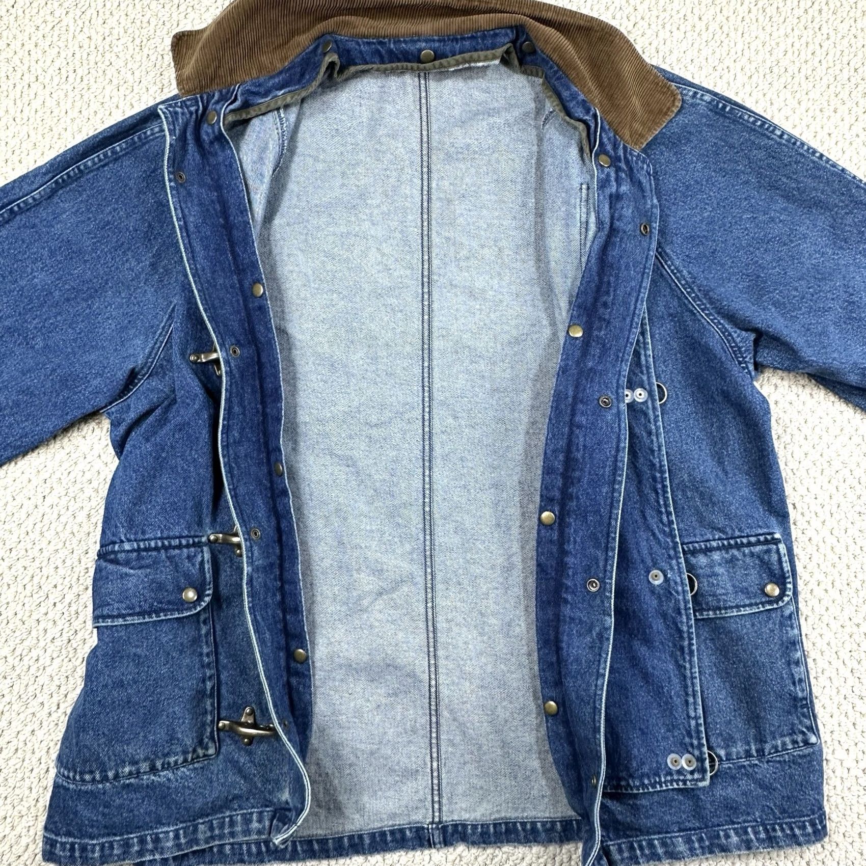 Gap VINTAGE Gap Denim Jacket Oversized Fit Blue 90s Jacket Mens L Blue Denim Jacket with Snap Closure Outer Shell Only Size US L / EU 52-54 / 3 - 4 Thumbnail