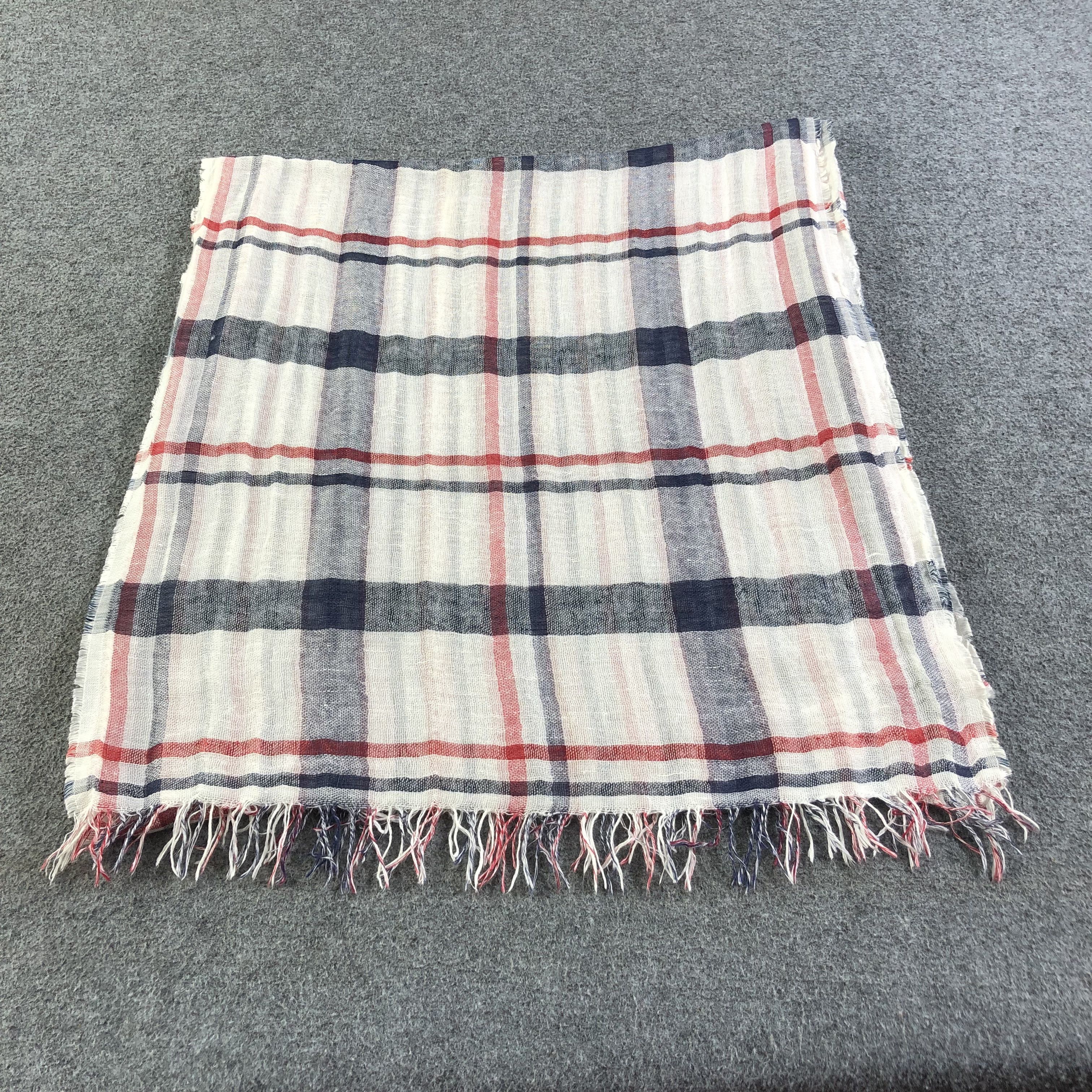 Woolrich Woolen Mills Woolrich Scarf Muffler Shawl Wrap V1212 Size ONE SIZE - 2 Thumbnail