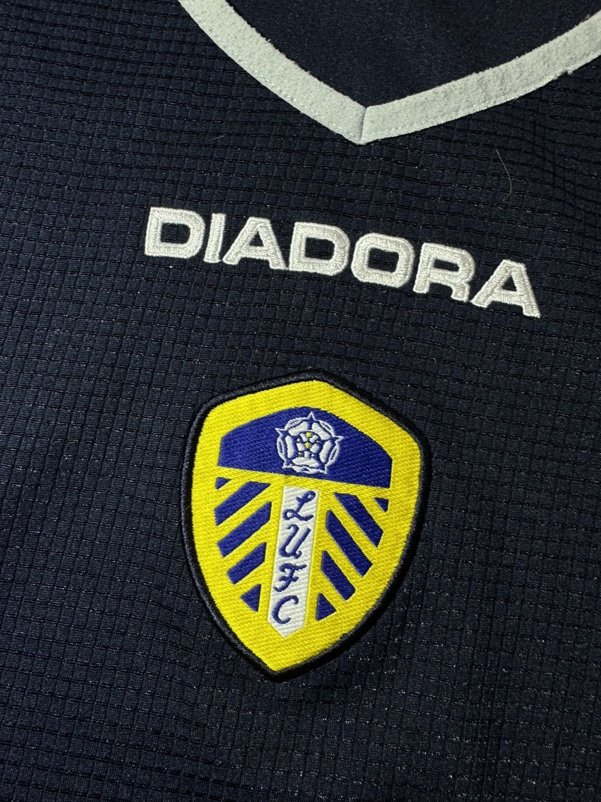 Diadora × Vintage Leeds United Diadora vintage Football Shirt Soccer Jersey Size US XL / EU 56 / 4 - 4 Thumbnail