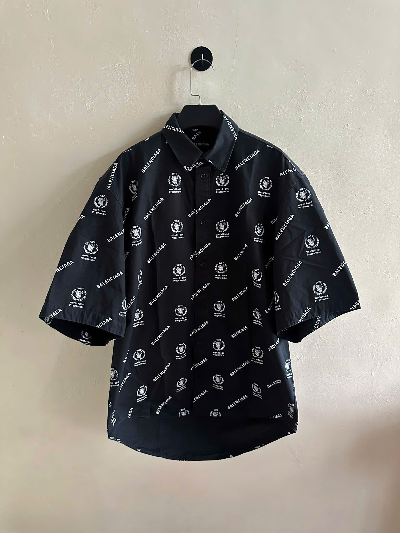 Balenciaga BALENCIAGA SHIRT MONOGRAM Size US M / EU 48-50 / 2 - 1 Thumbnail
