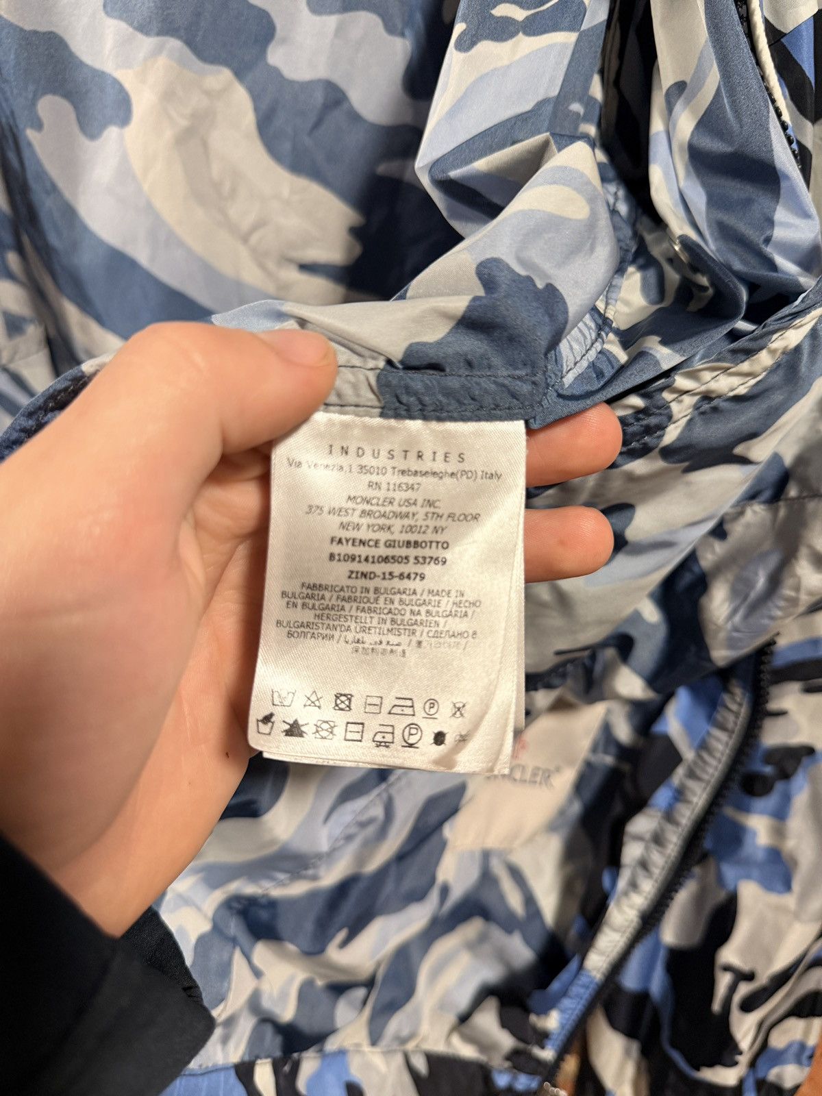 Moncler Moncler Fayence Windbreaker Size US L / EU 52-54 / 3 - 4 Thumbnail