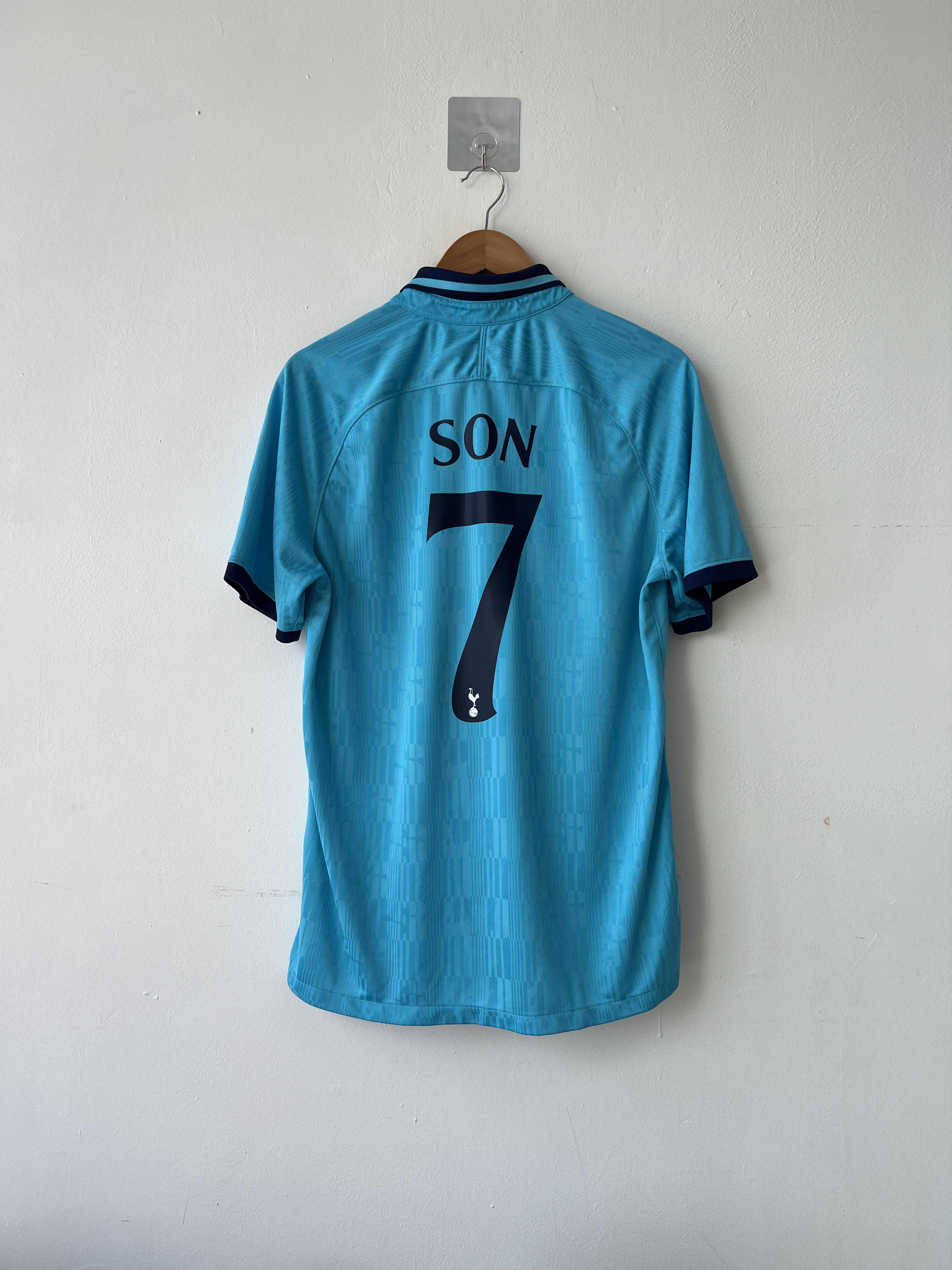 Nike (L) Tottenham Spurs 2019-20 Third Kit Son #7 Size US L / EU 52-54 / 3 - 1 Thumbnail
