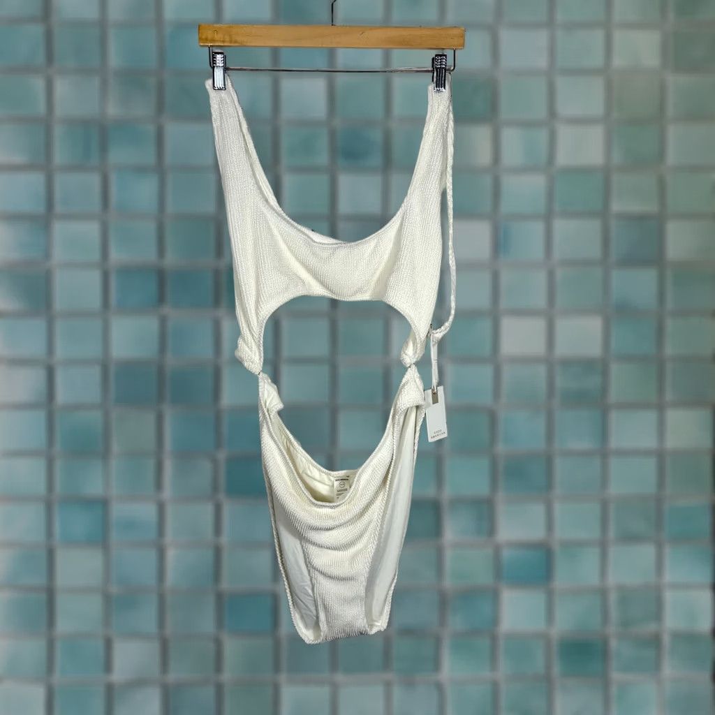 Good American Good American Always Fits Monokini Cloud White Cutout Swimsuit 4XL Designer Women Size ONE SIZE - 1 Thumbnail