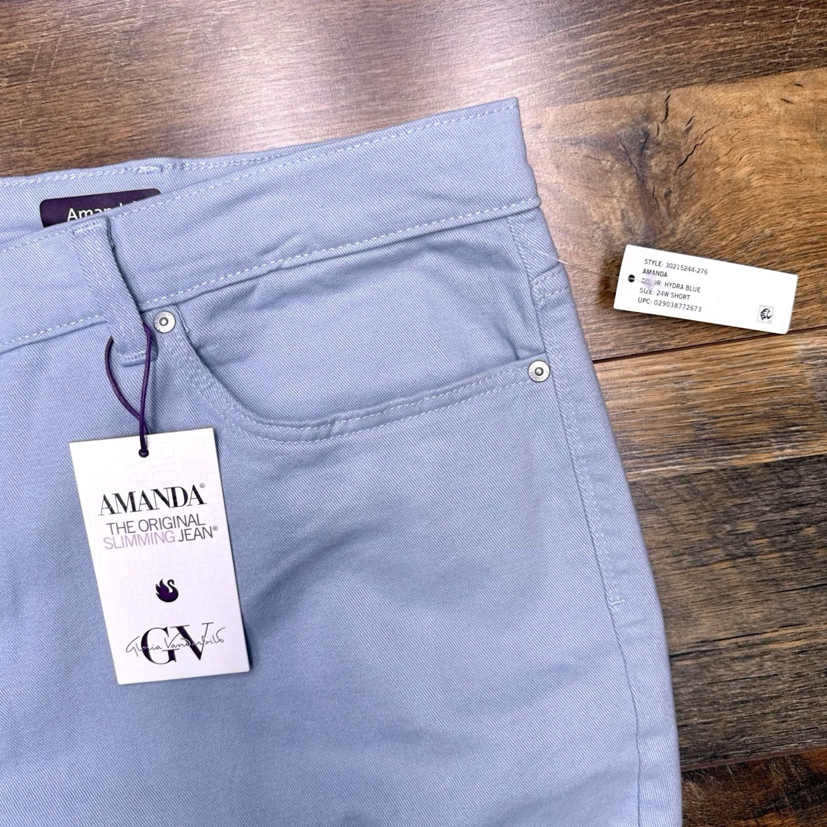 Gloria Vanderbilt Gloria Vanderbilt Amanda Jeans 24W Short Hydra Blue Classic Rise Tapered Leg New Jeans Women Plus 24W Blue 26.5in Inseam Regular Fit Vintage: No Size 42" / US 20 - 6 Thumbnail