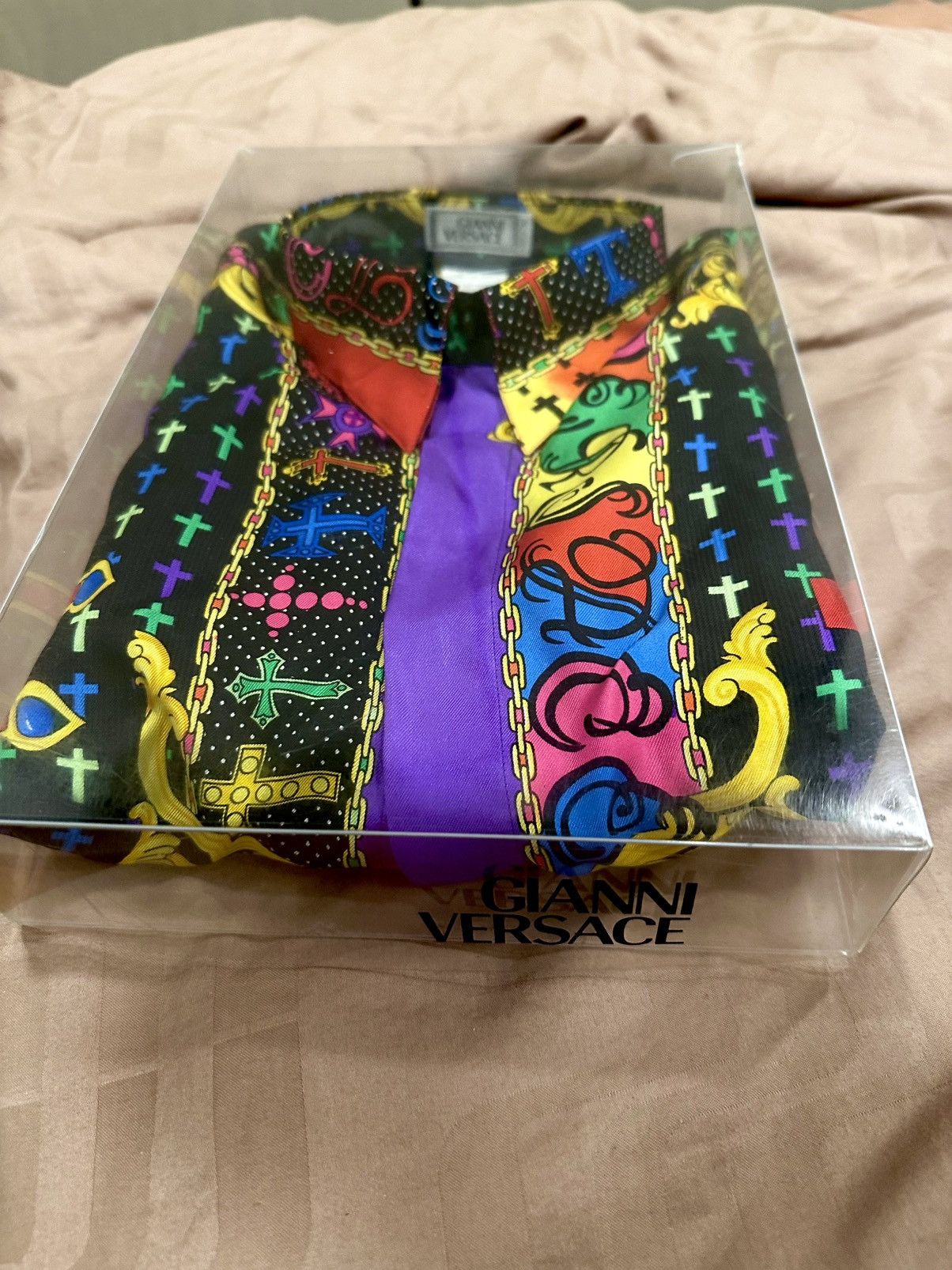Versace Vintage Gianni Versace 1993 / 1994 crucifix silk shirt Size US M / EU 48-50 / 2 - 15 Thumbnail