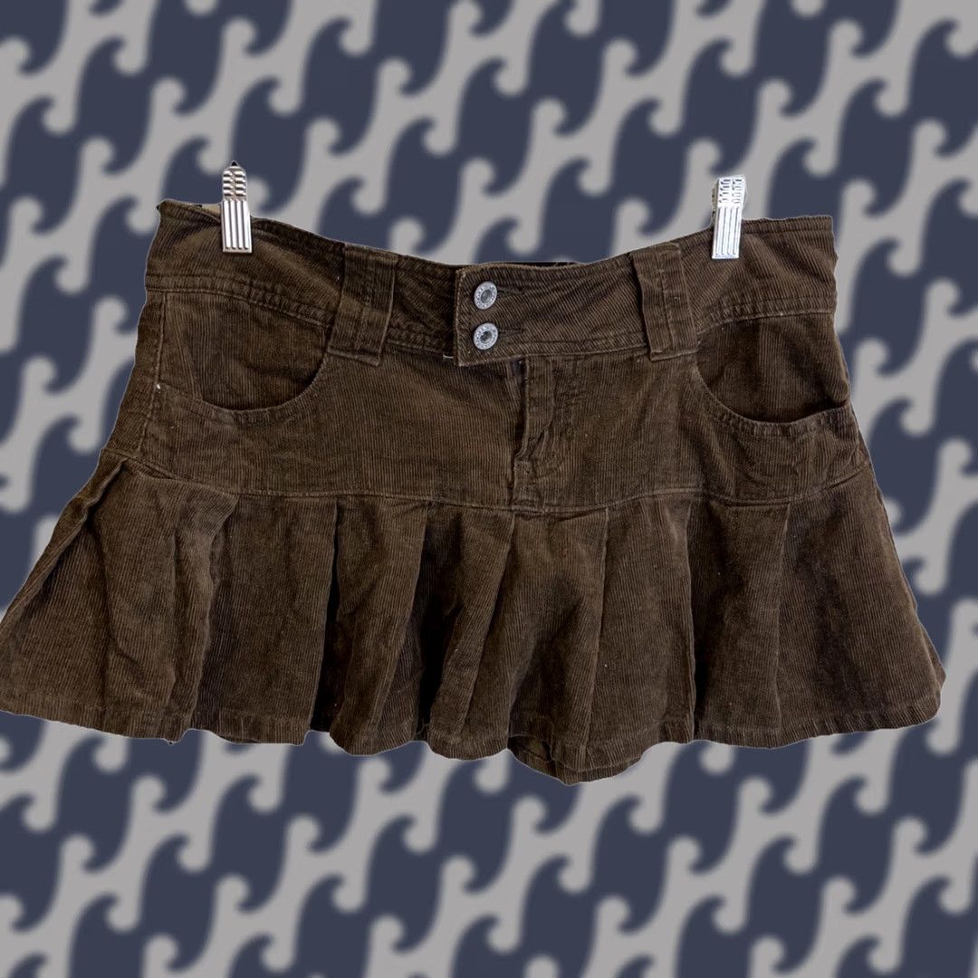 Vintage VINTAGE Angels Corduroy Pleated Brown Micro Mini Skirt Sz 11 2000s Women Short Zipper Skirt Angels Mens? No Size 32" / US 10 / IT 46 - 1 Thumbnail