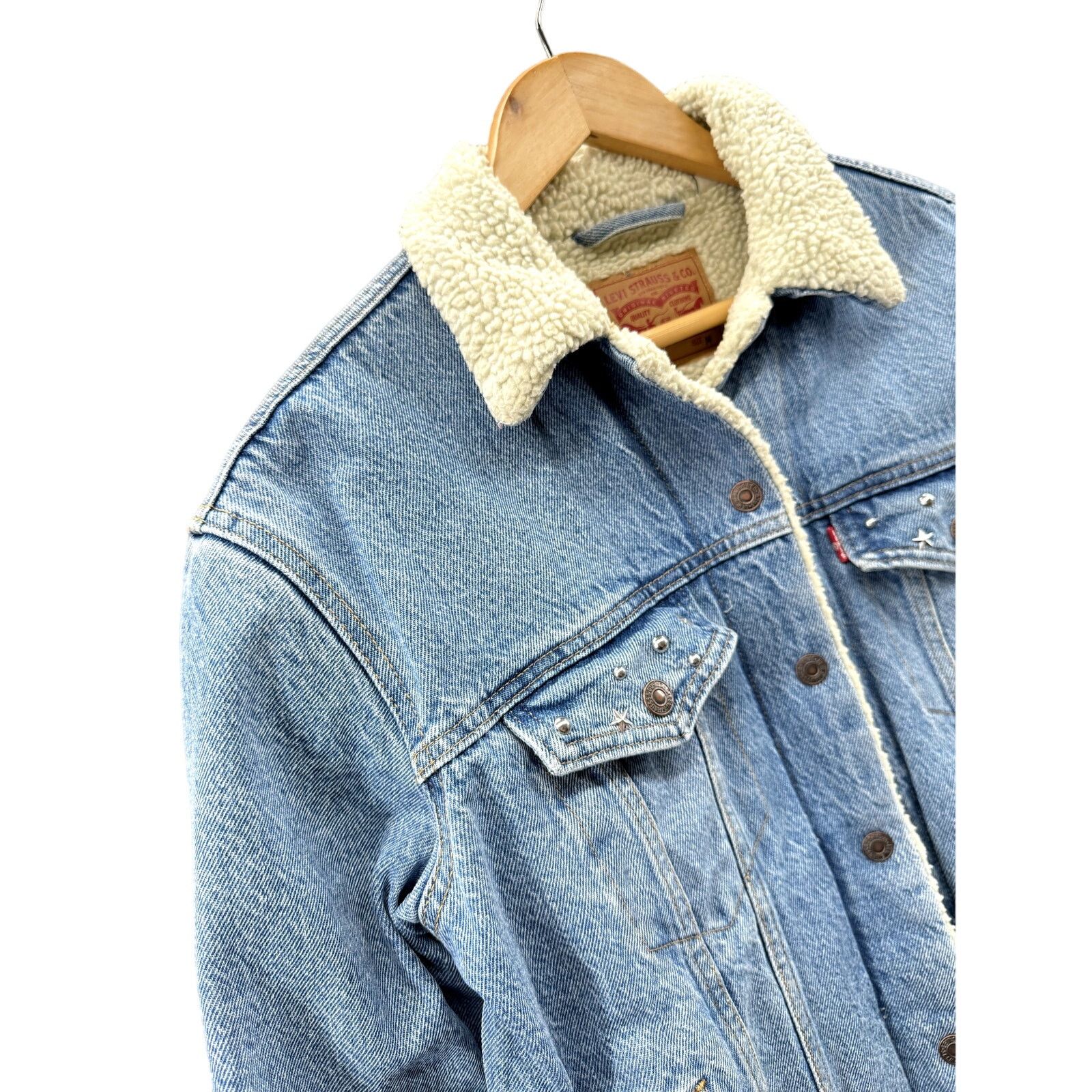 Levi's × Vintage Levi's Women's Studded Sherpa Lined Denim Trucker Jacket Size M / US 6-8 / IT 42-44 - 5 Thumbnail