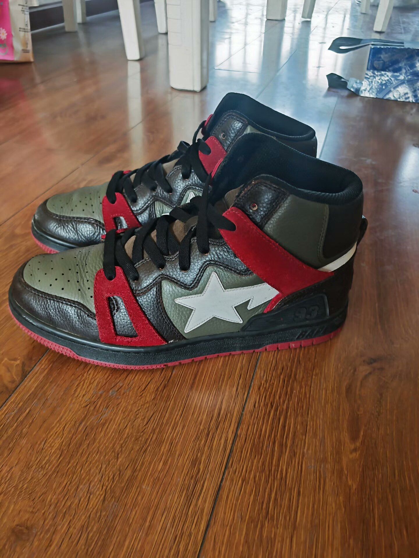 Bape Bape Brown Hitop Sneakers 9 Men Size US 9 / EU 42 - 1 Thumbnail