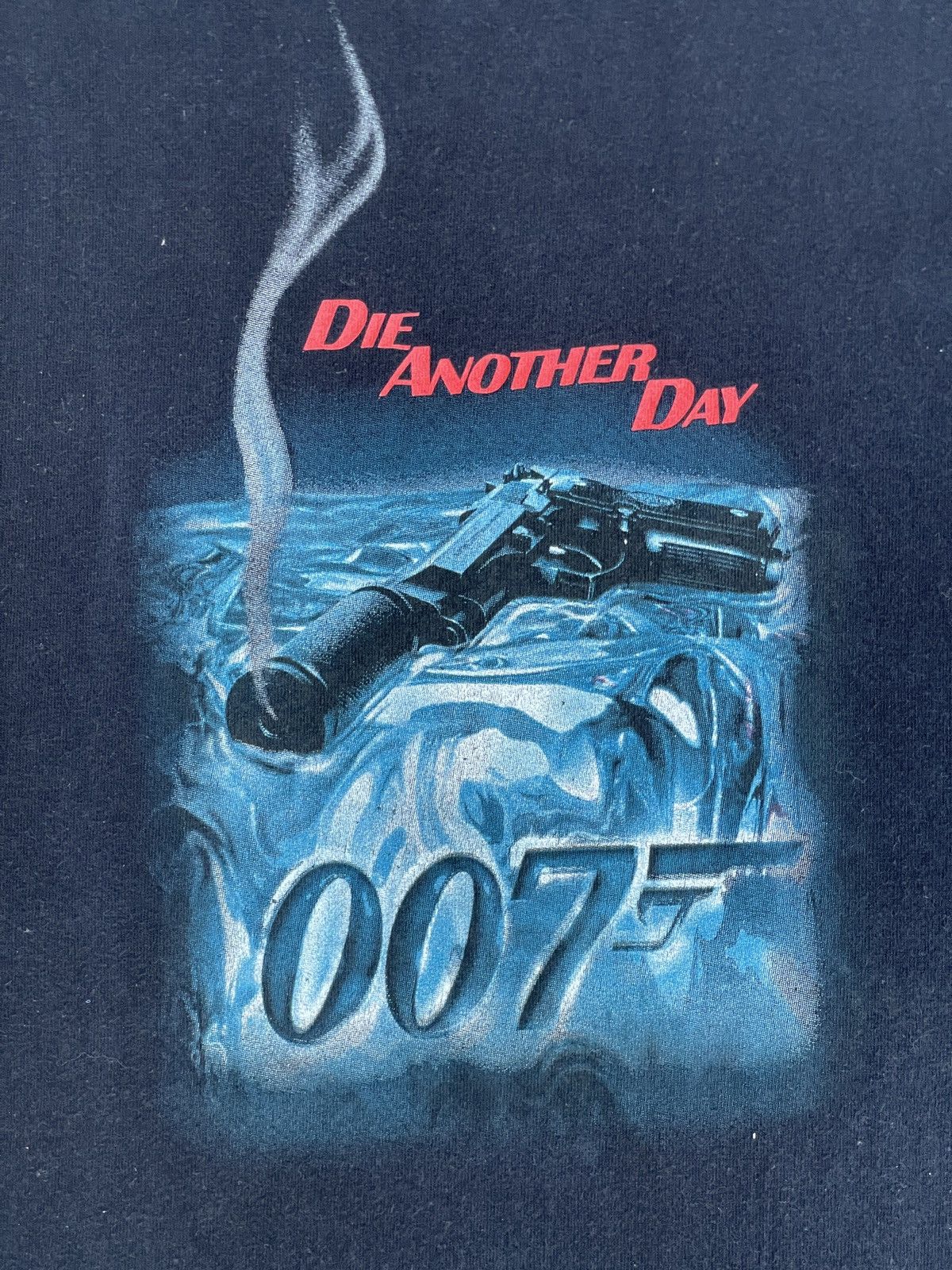 Vintage Rare🔥Vtg02’ Movie 007 James Bond Die Another Day TShirt Size US L / EU 52-54 / 3 - 2 Thumbnail